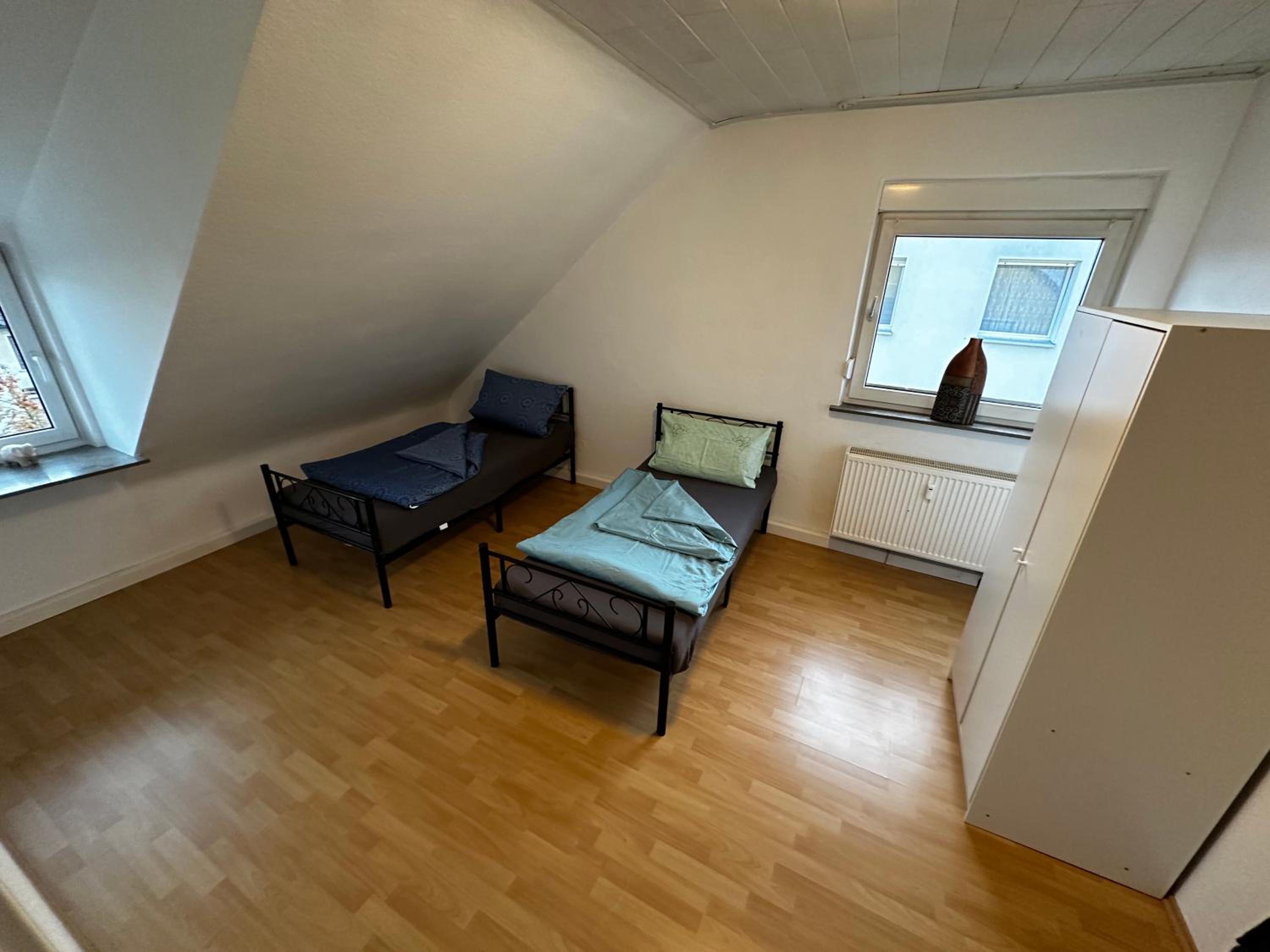 Five Room photo 2