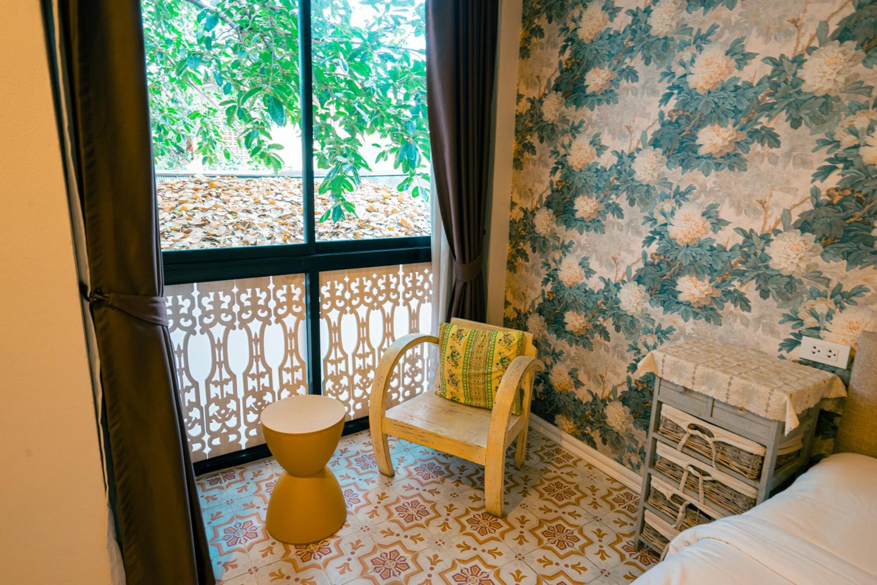 Superior King Room - Photo 4