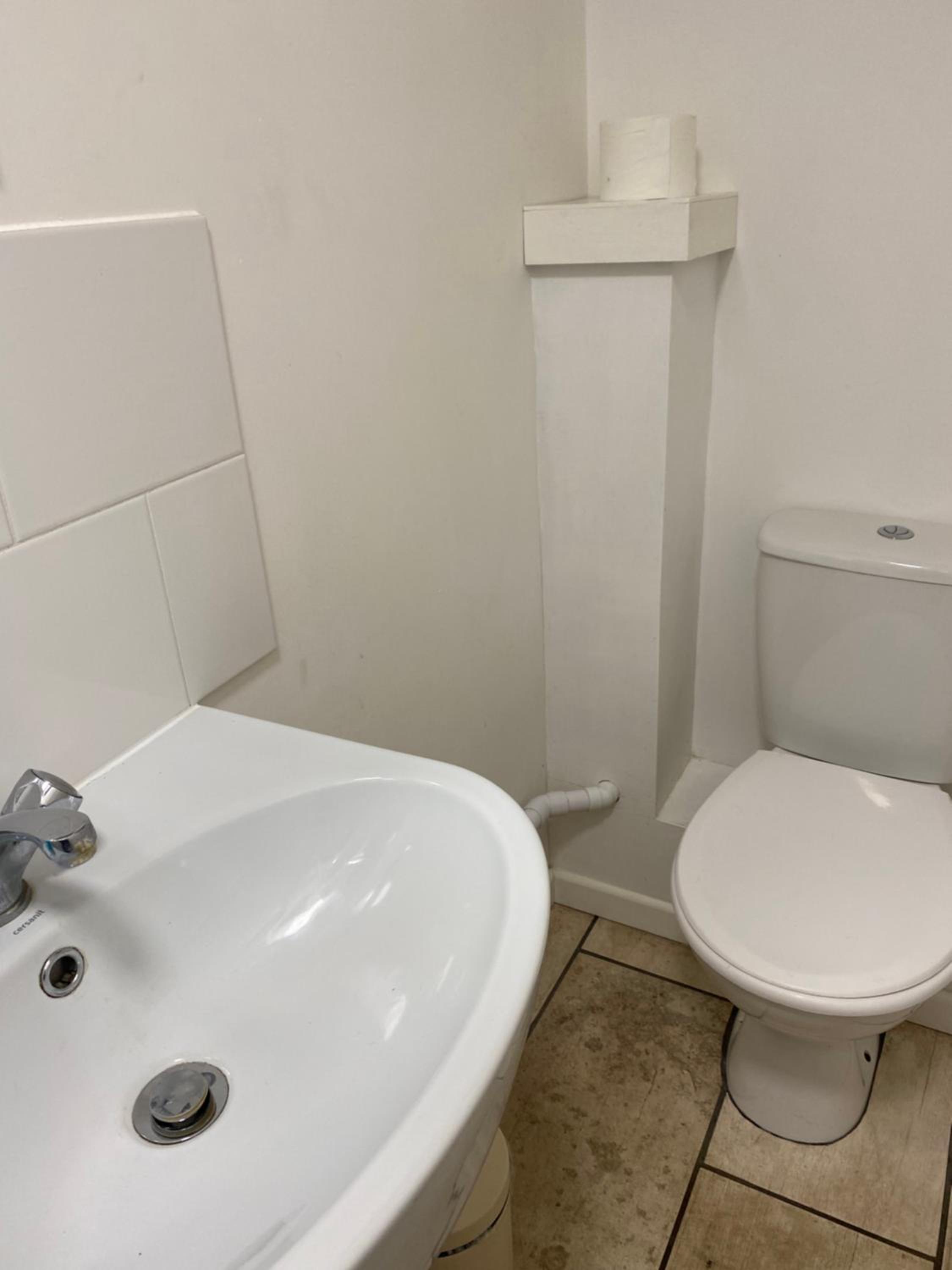 One-Bedroom House photo 2