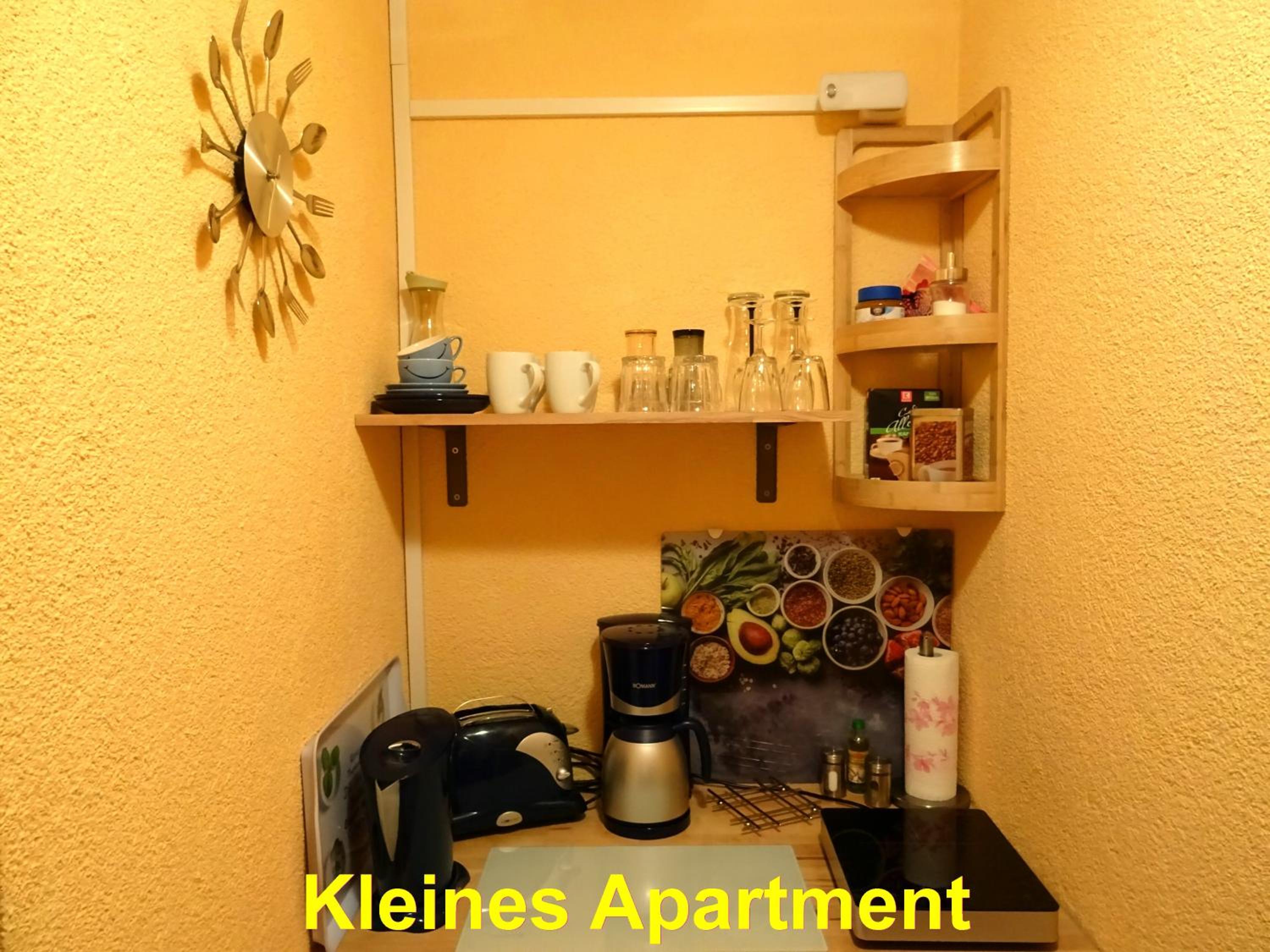 Small Twin Room photo 2