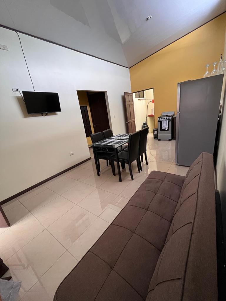 One-Bedroom Apartment photo 3