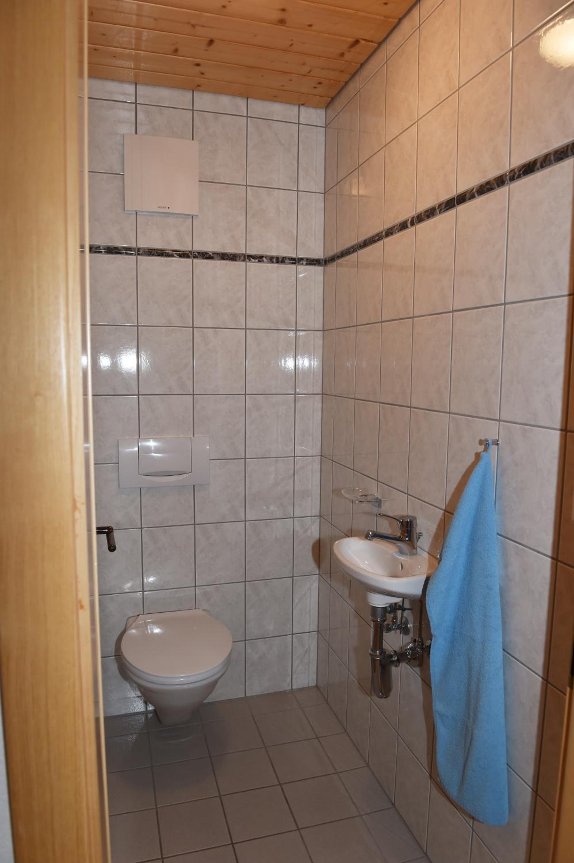 Two-Bedroom Apartment - Photo 19