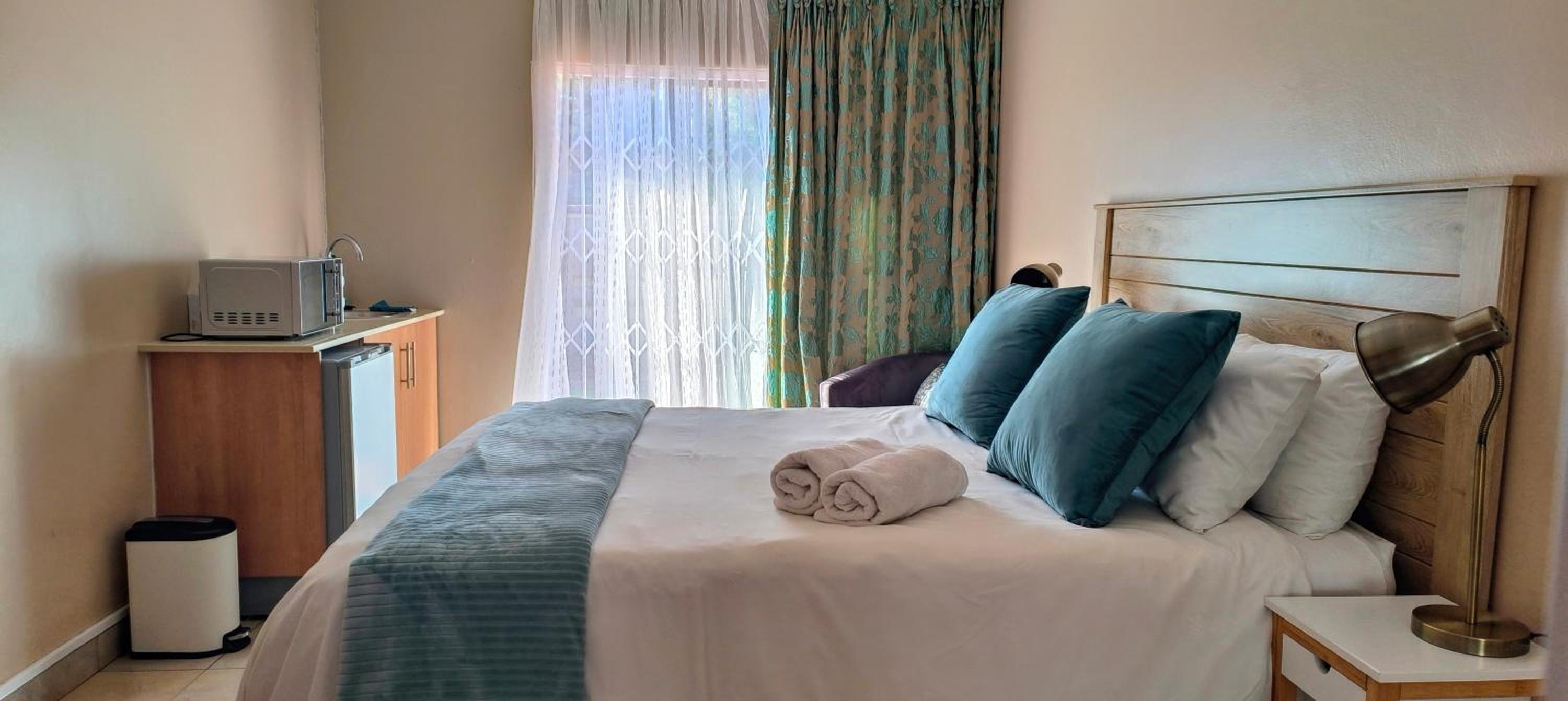 One-Bedroom Suite - Photo 1
