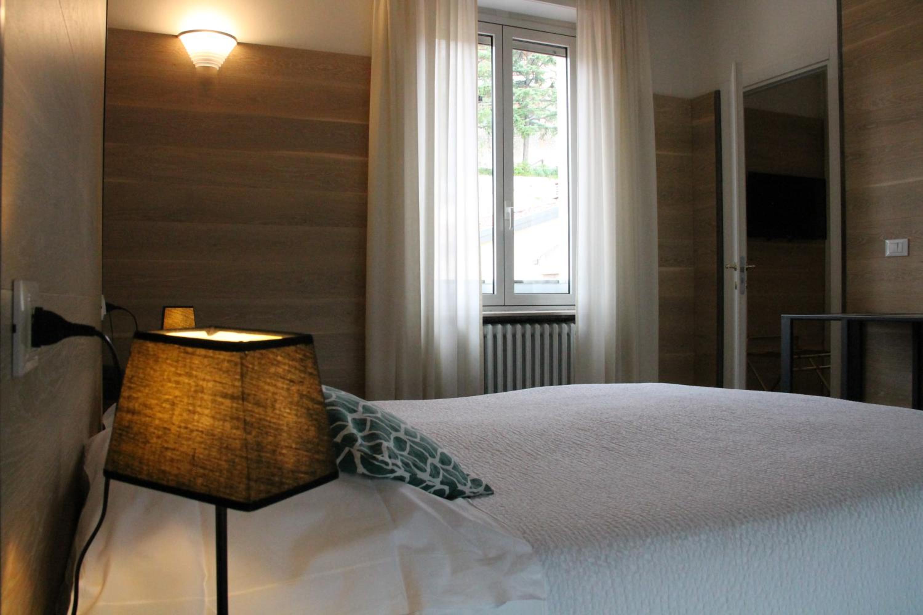 Double or Twin Room - Photo 6