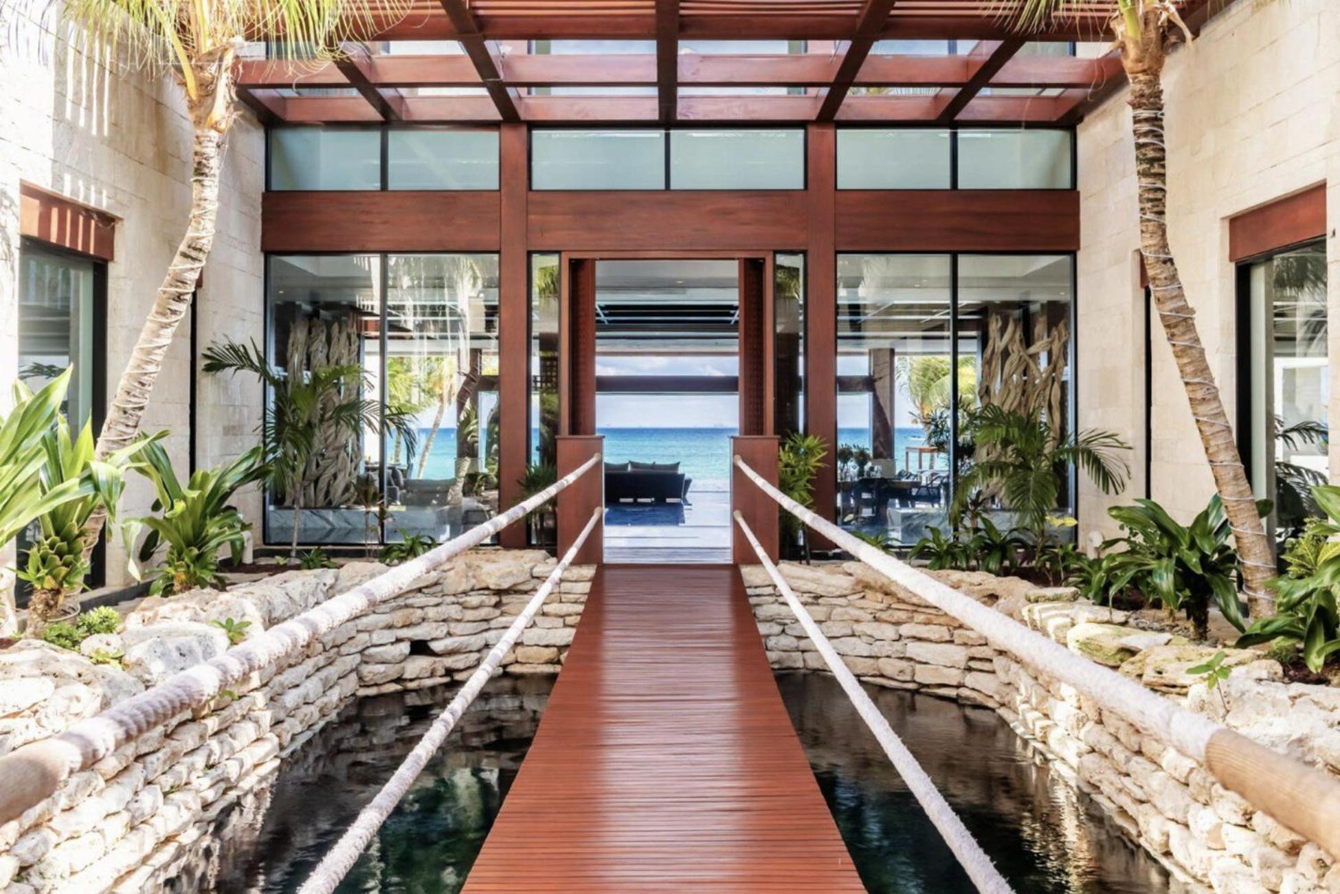 Villa photo 3