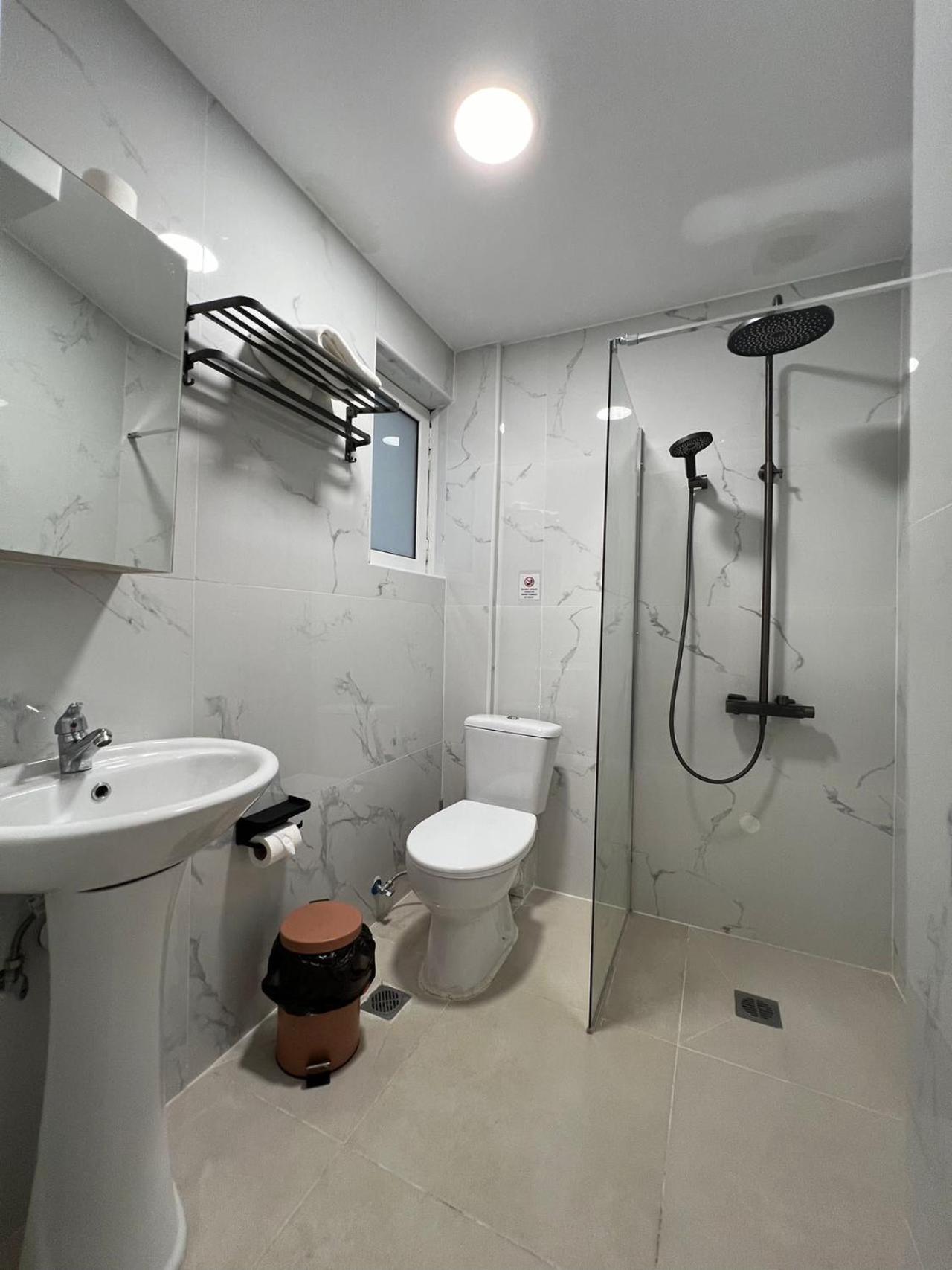 Family Room With Private Bathroom photo 2
