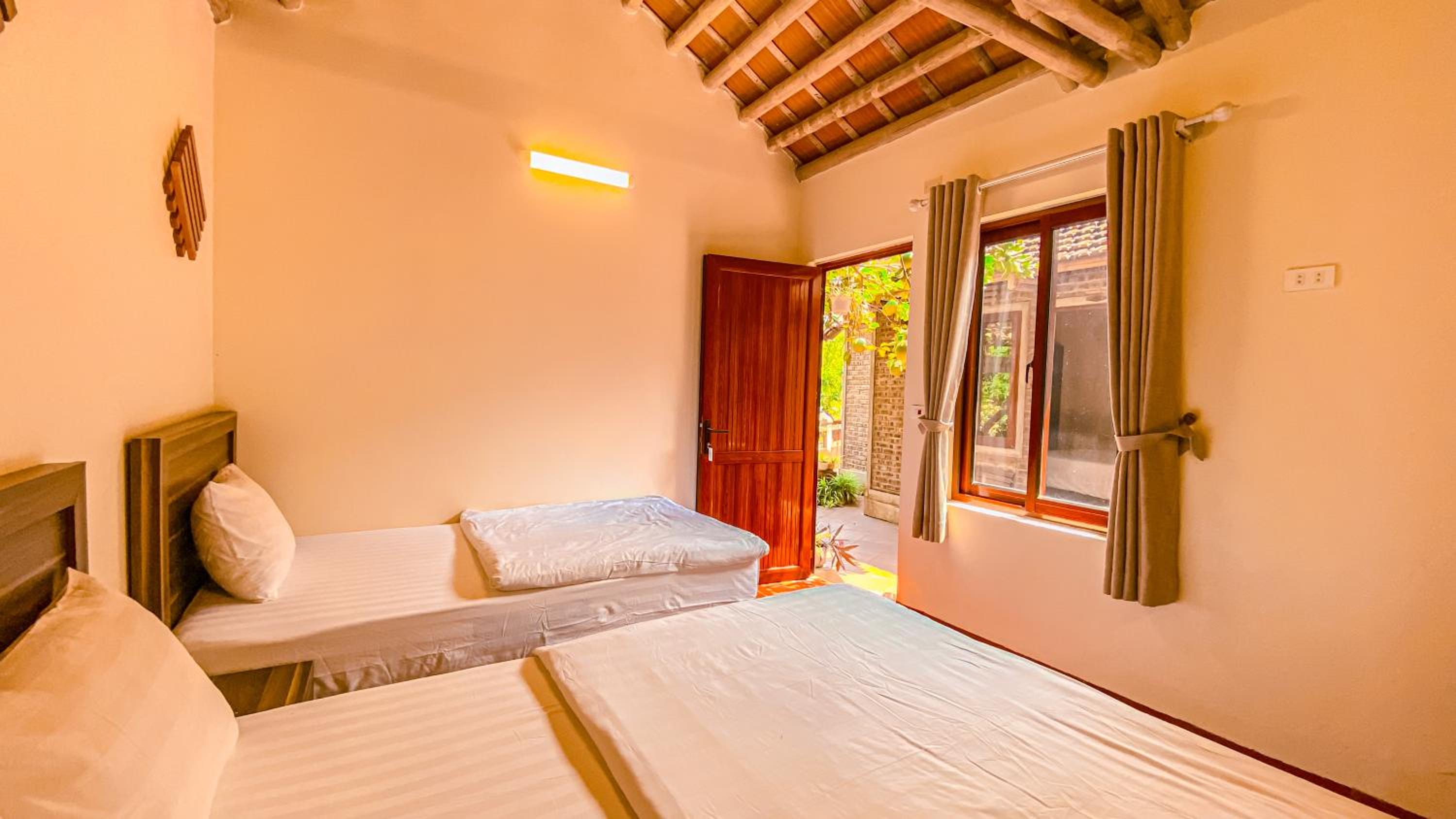 Triple Room with Terrace photo 3