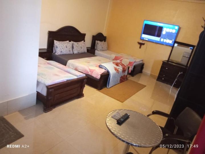 Triple Room With Private Bathroom photo 1