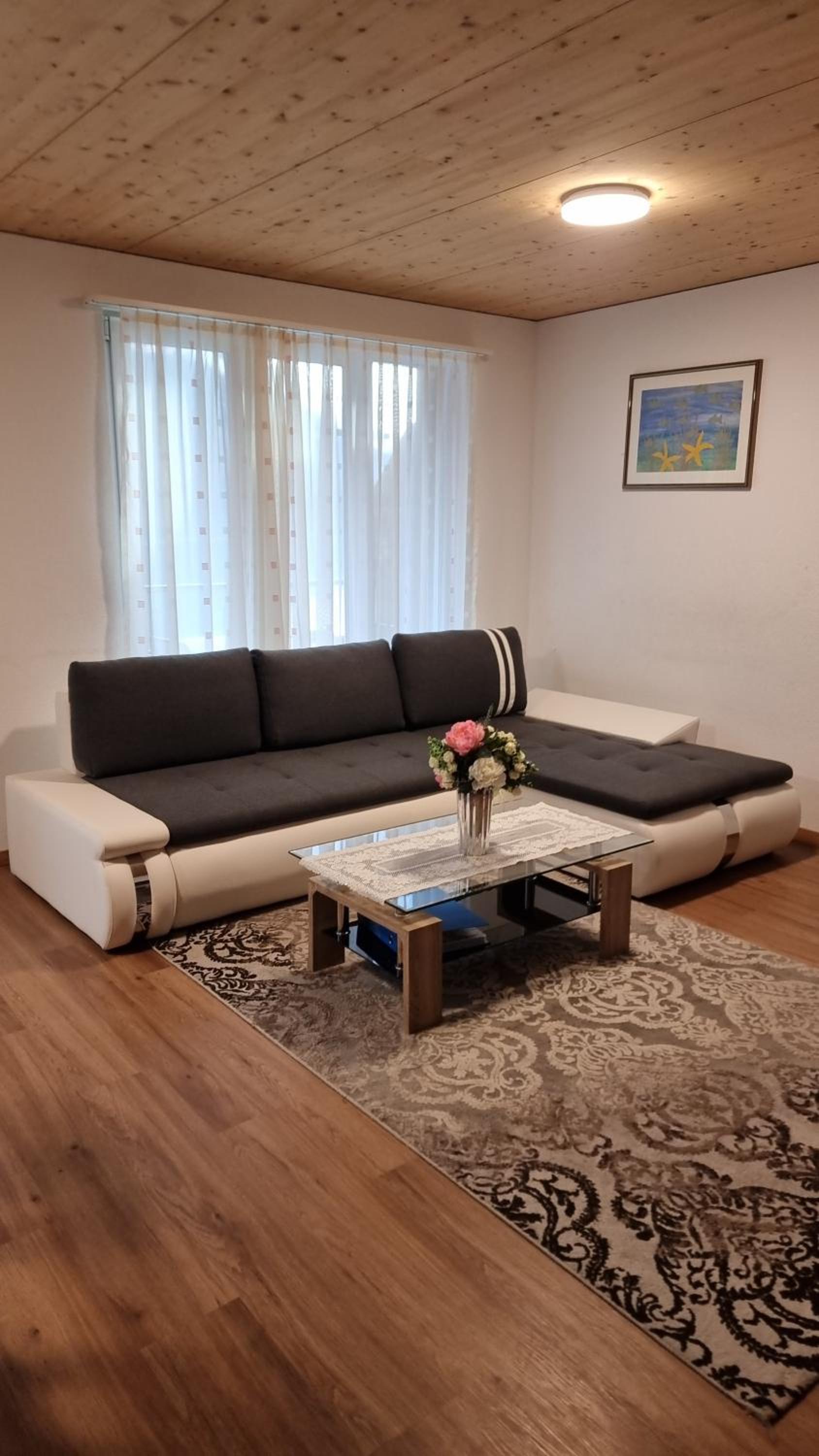 Apartment photo 3
