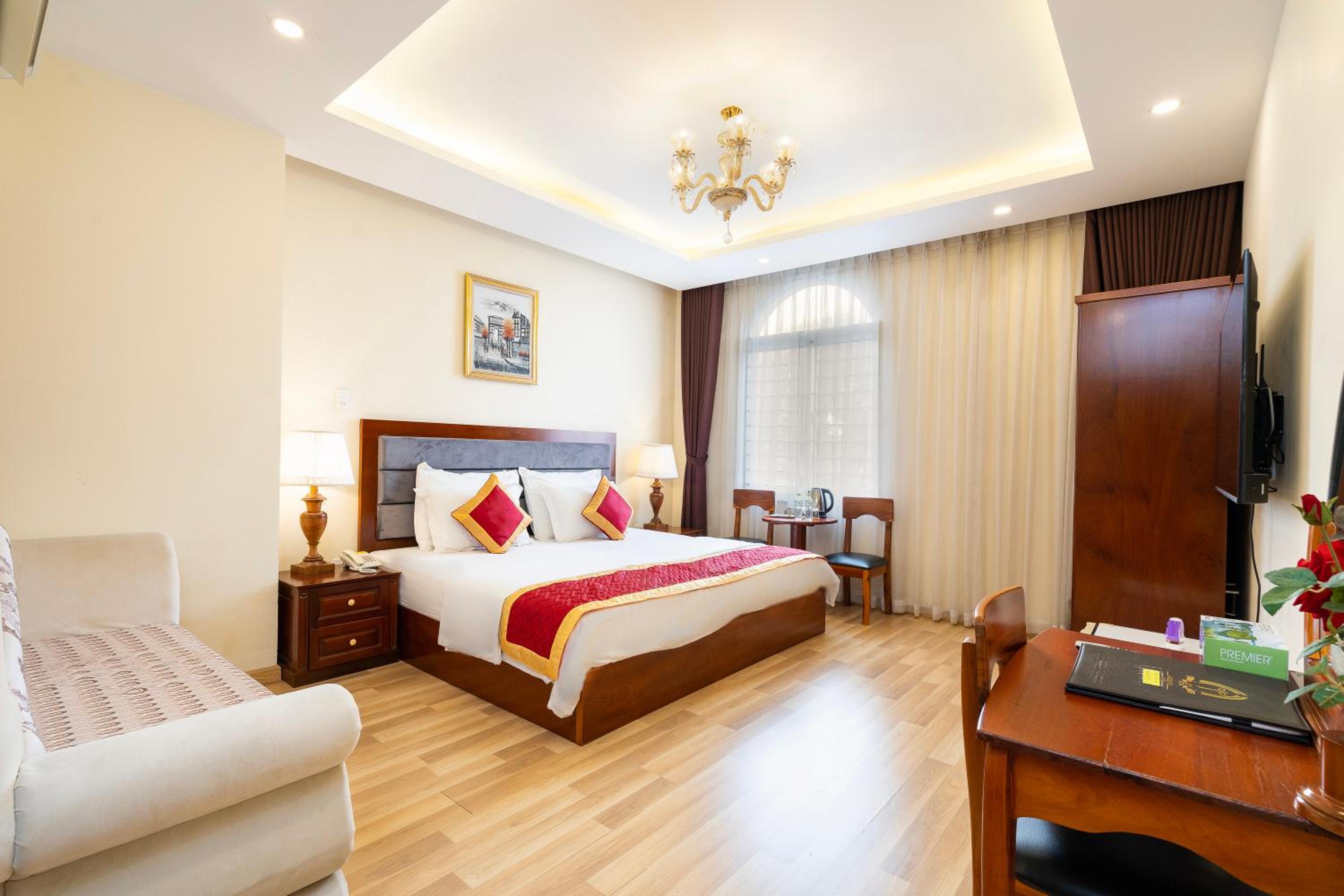 Suite with City View