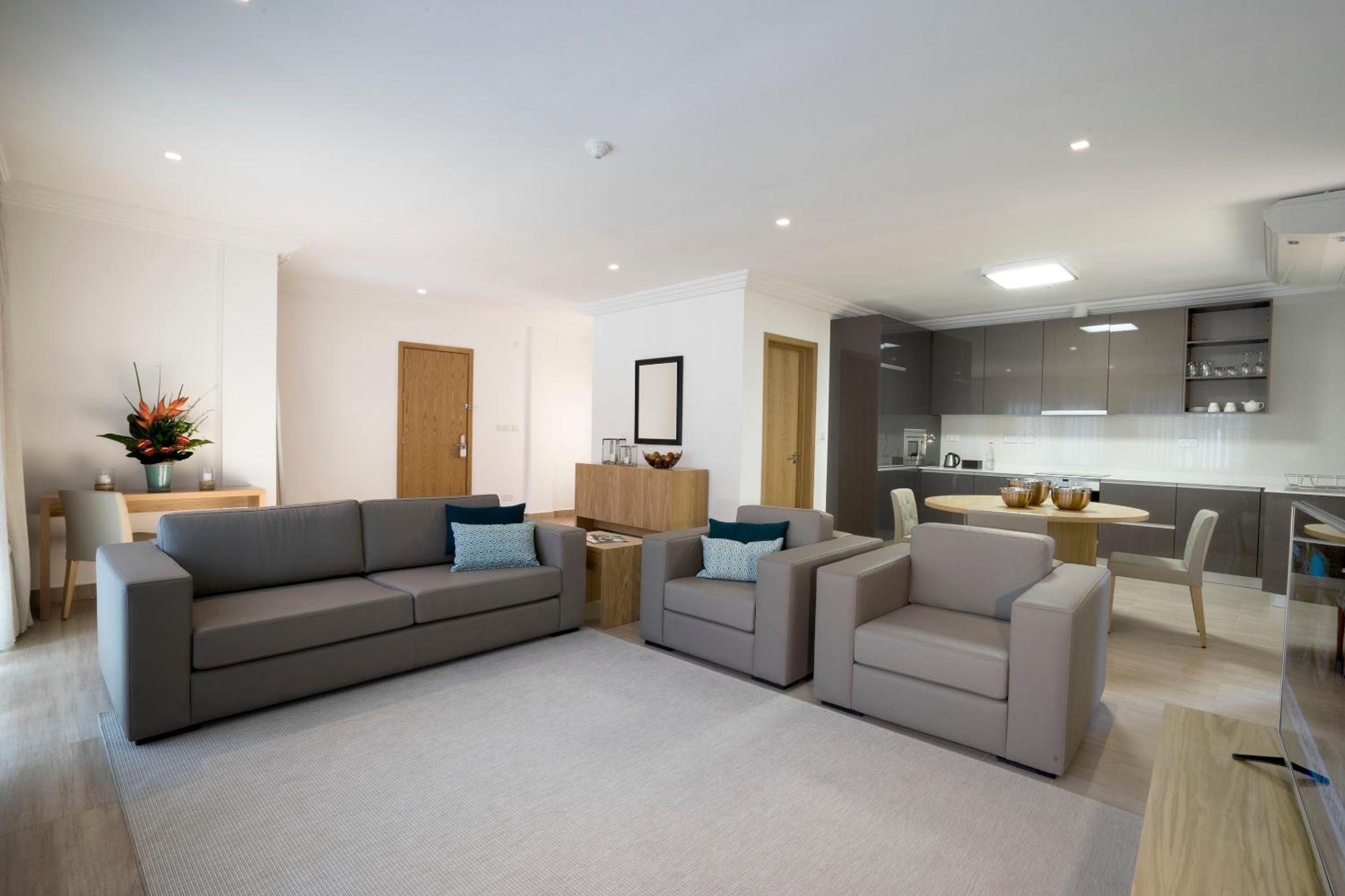 Two-Bedroom Apartment - Photo 3