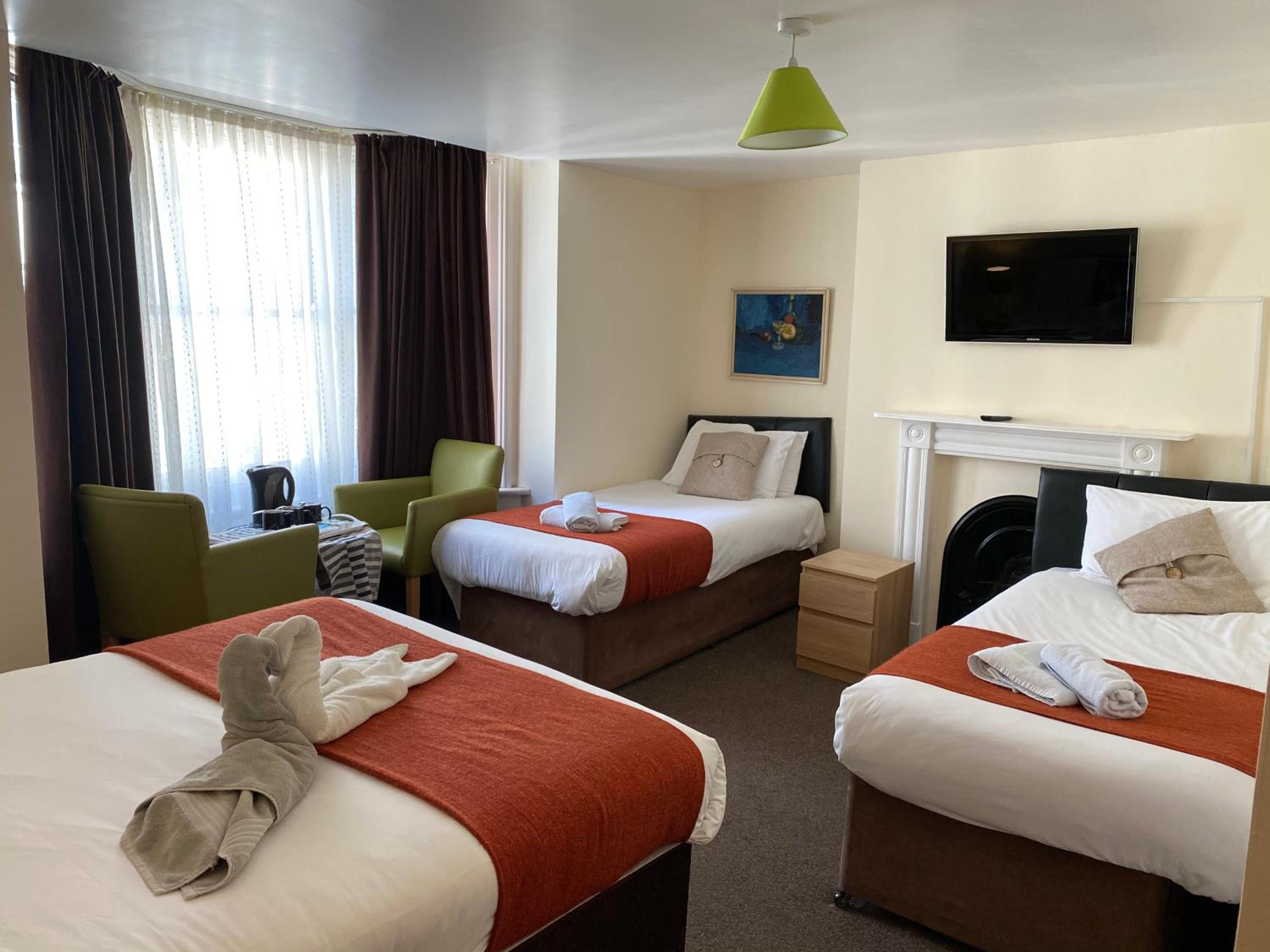 Triple Room - Photo 1