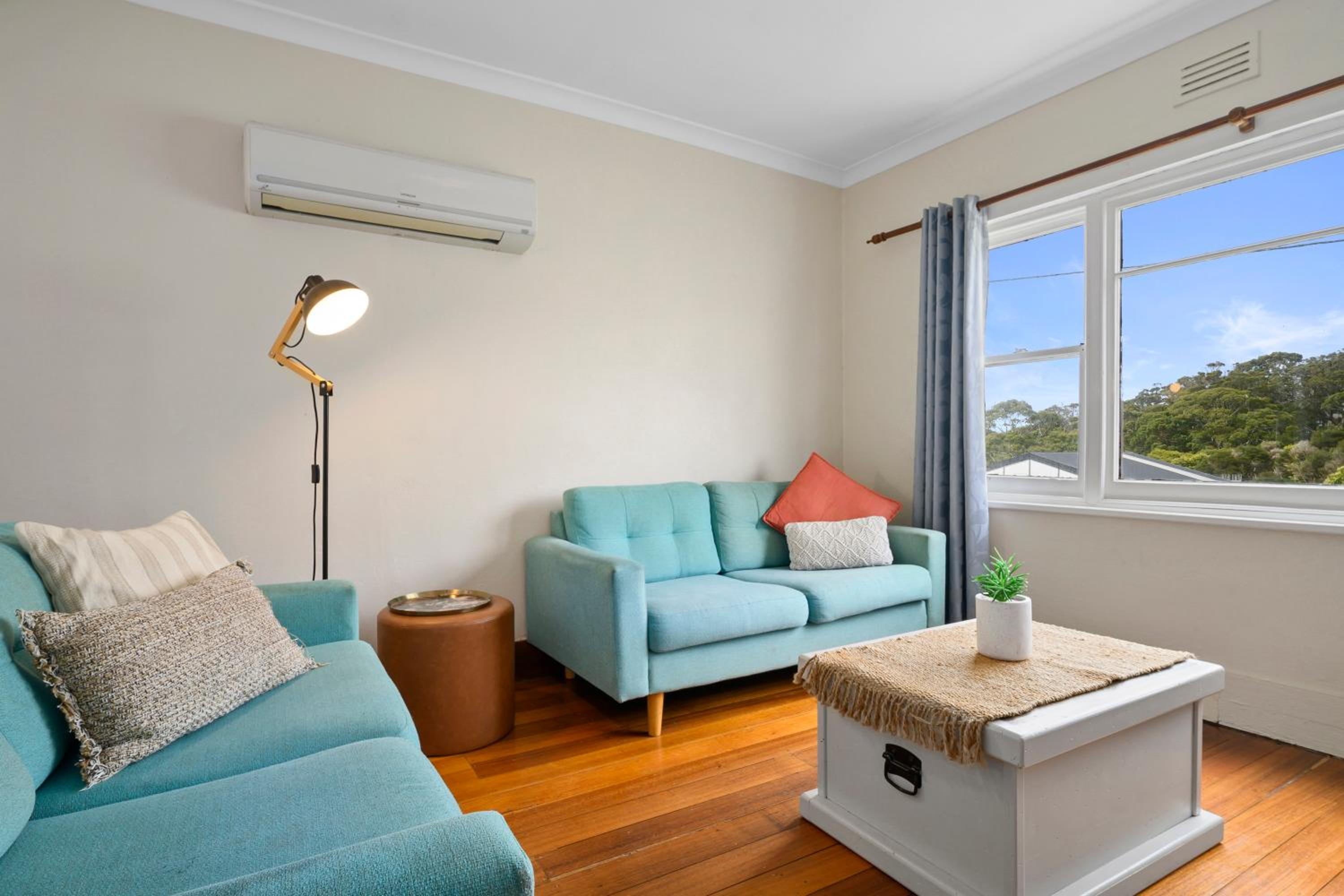 Apt 6: Two Bedroom City House at Paraka Street photo 2