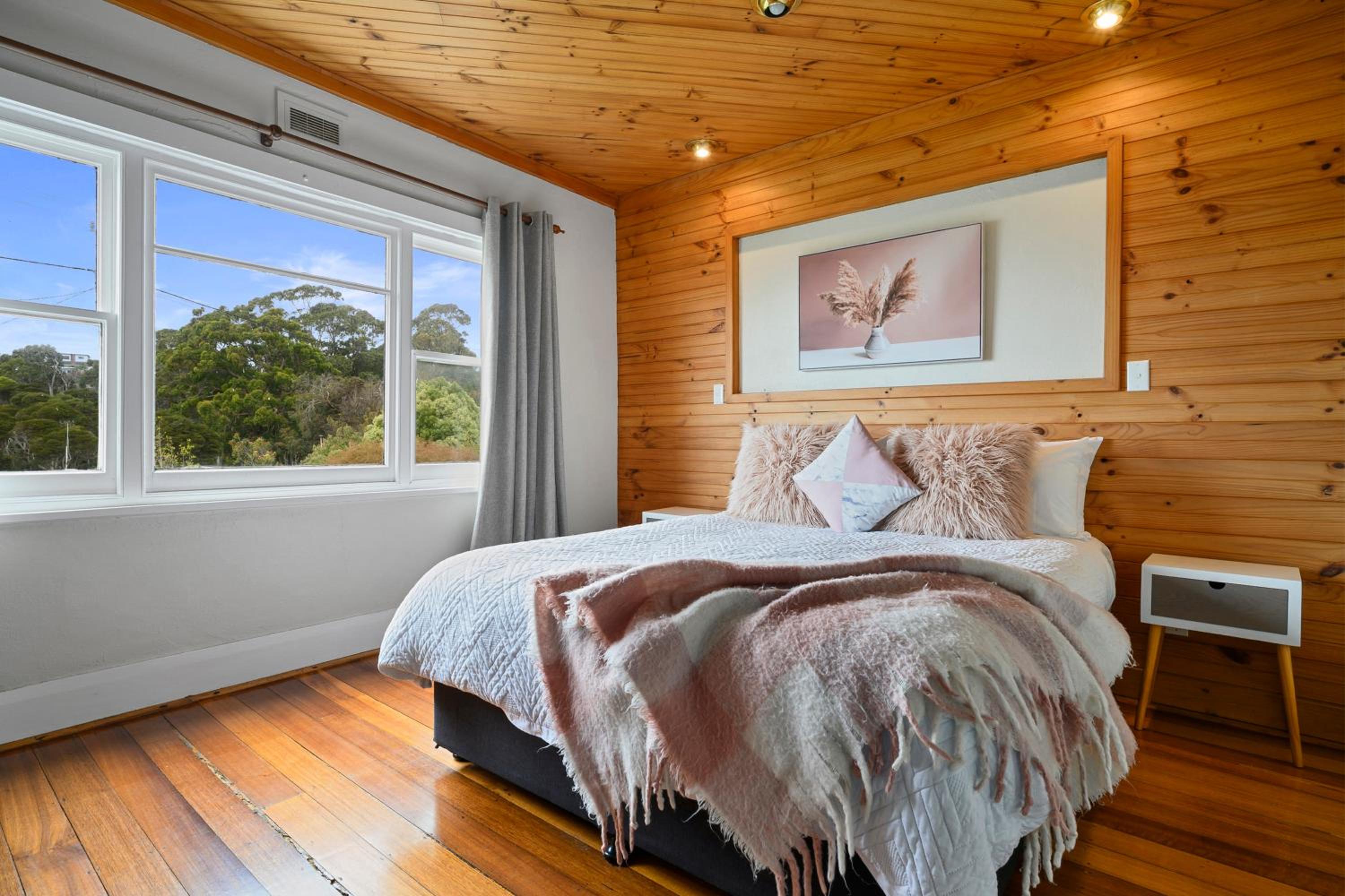 Apt 6: Two Bedroom City House at Paraka Street photo 1
