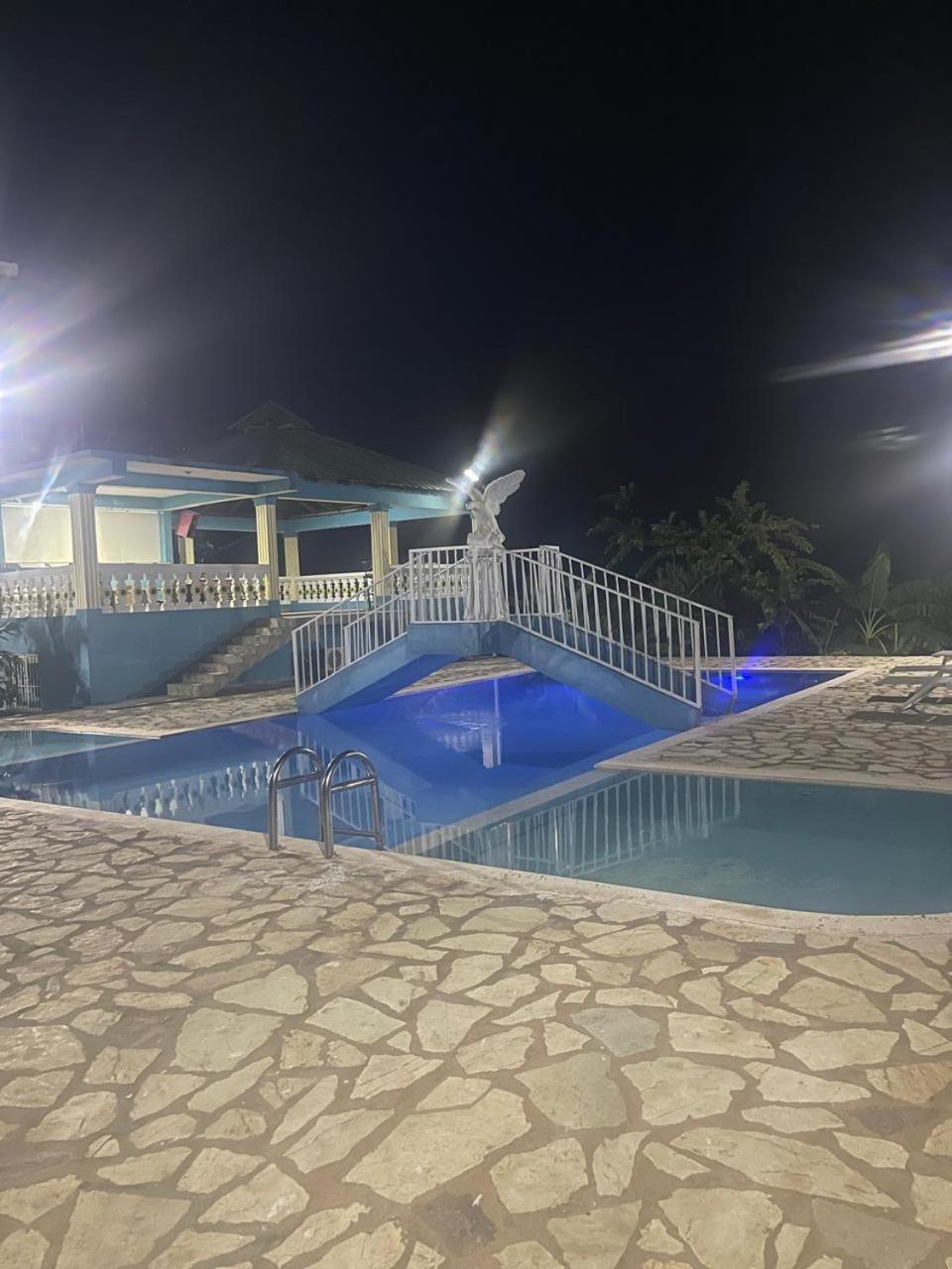 Villa With Private Pool photo 3