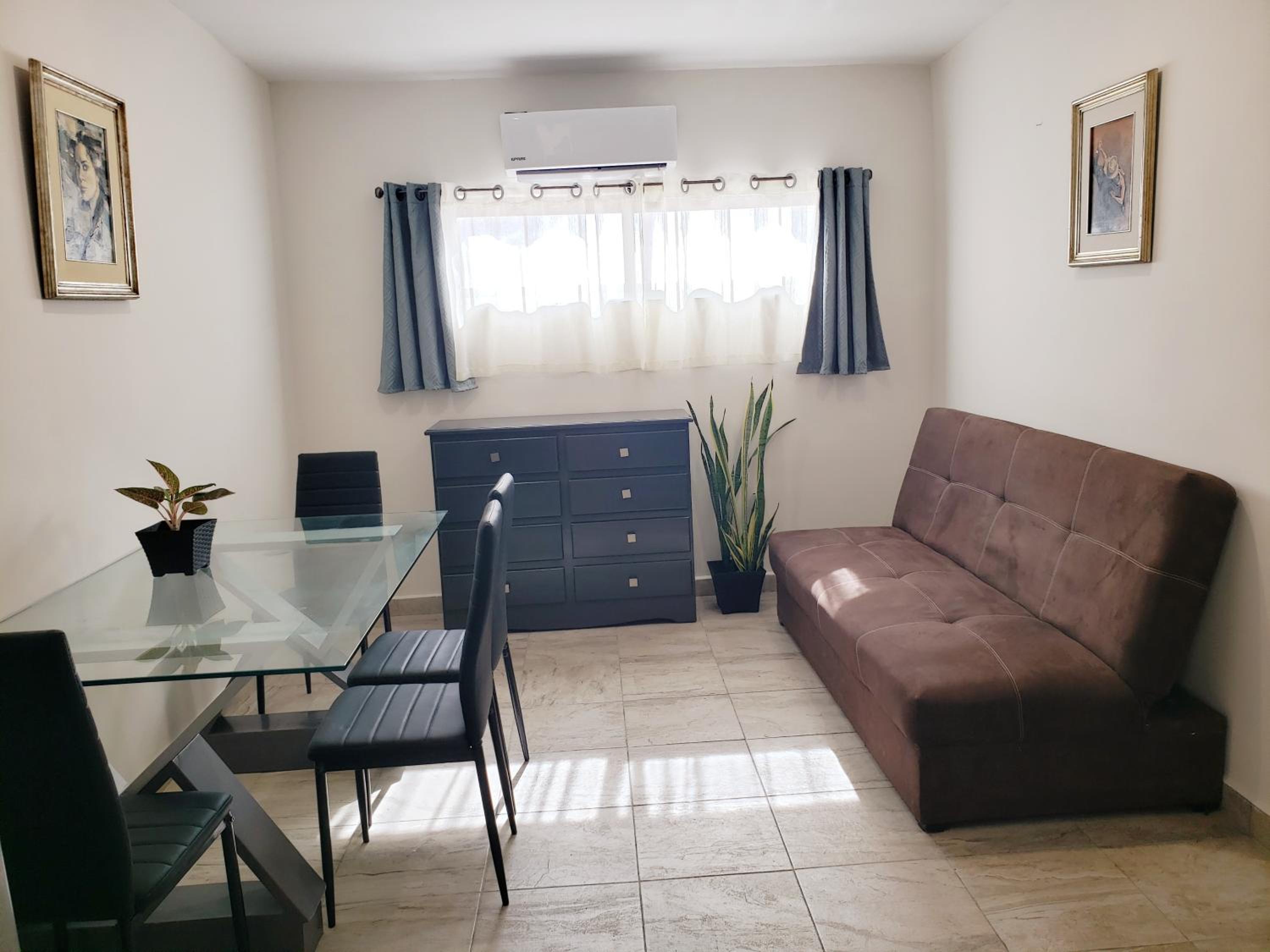 One-Bedroom Suite photo 1
