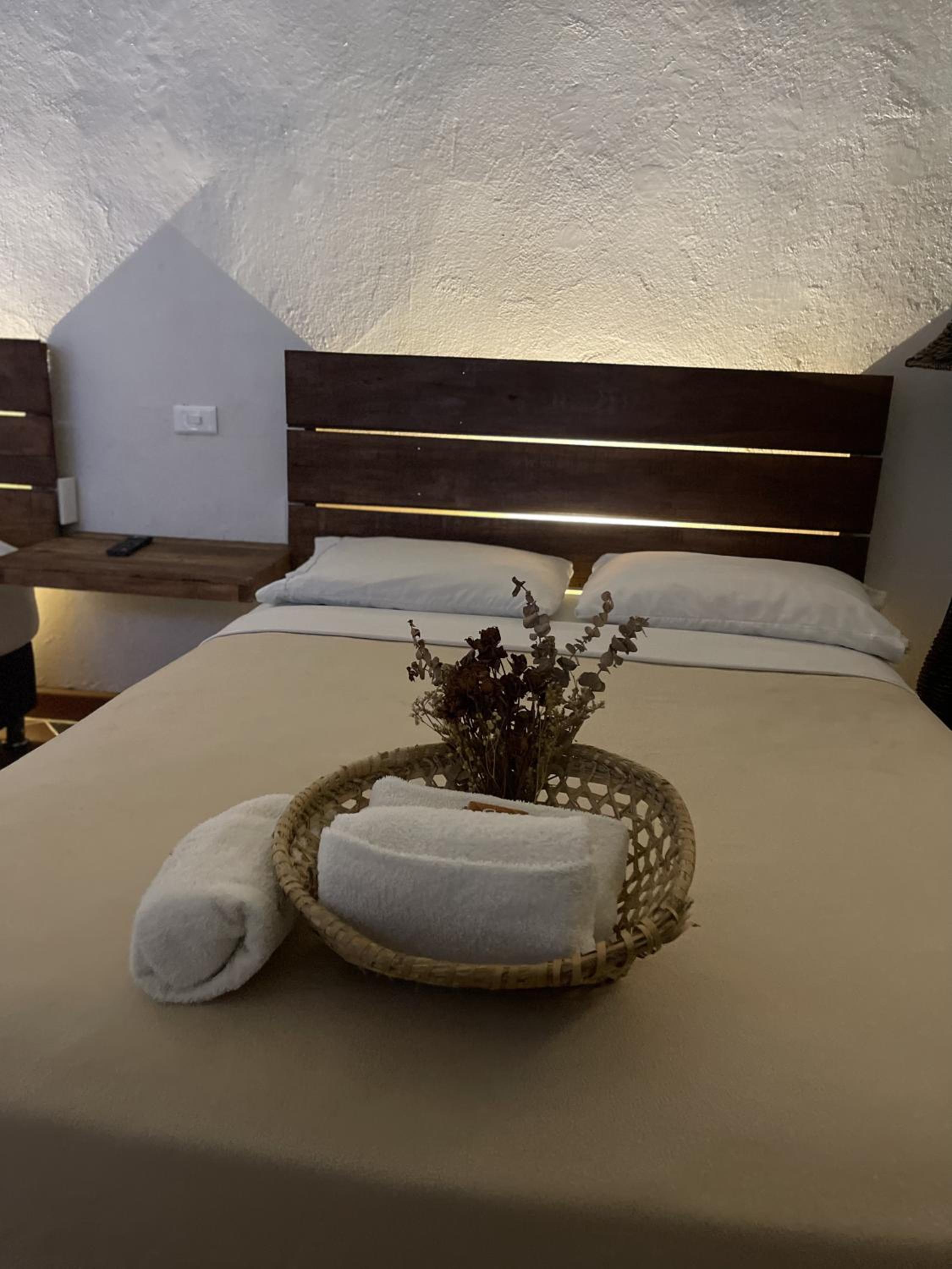 Quadruple Room with Private Bathroom photo 1