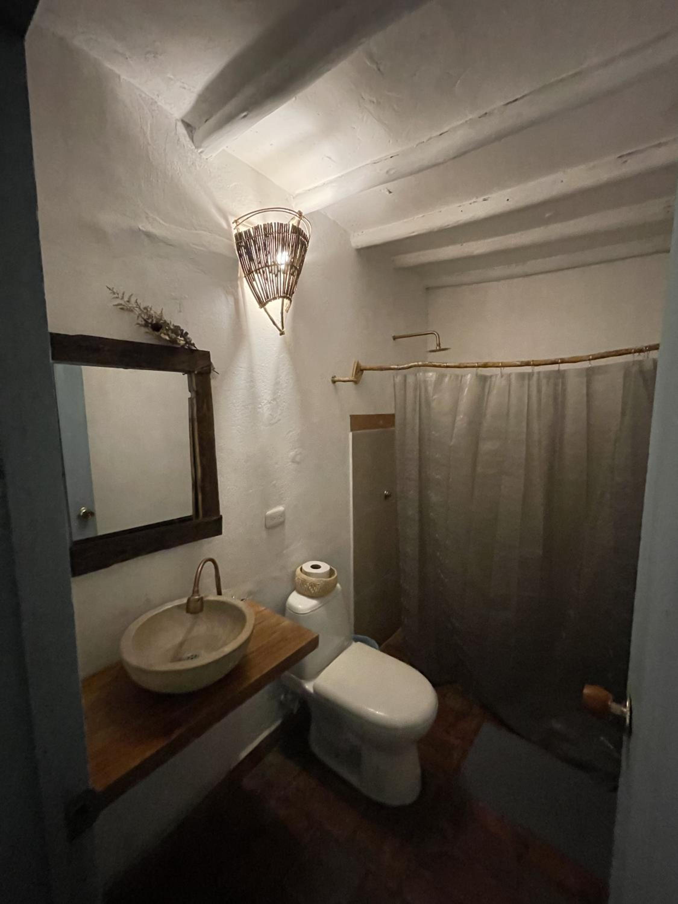 Quadruple Room with Private Bathroom photo 3