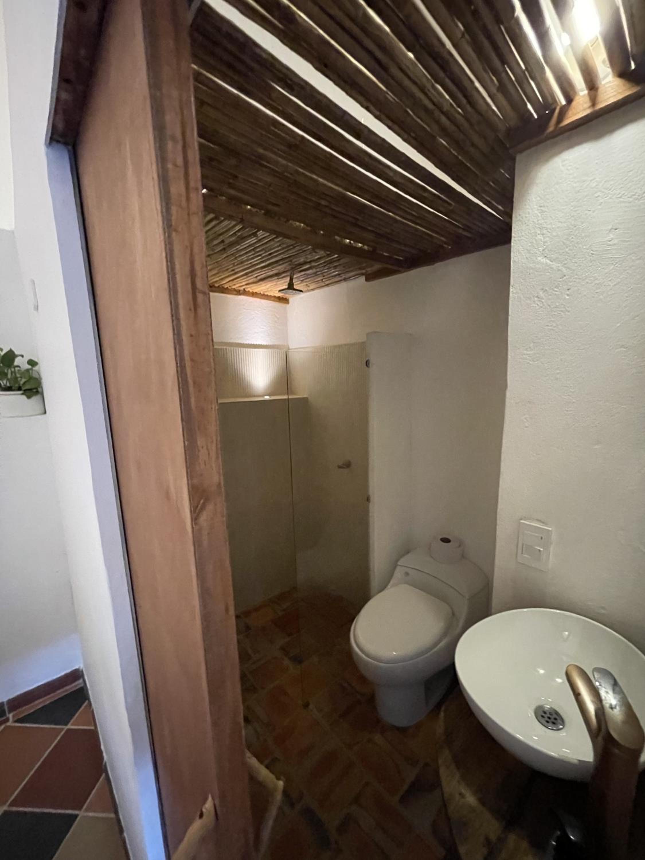 Double Room with Private Bathroom photo 3