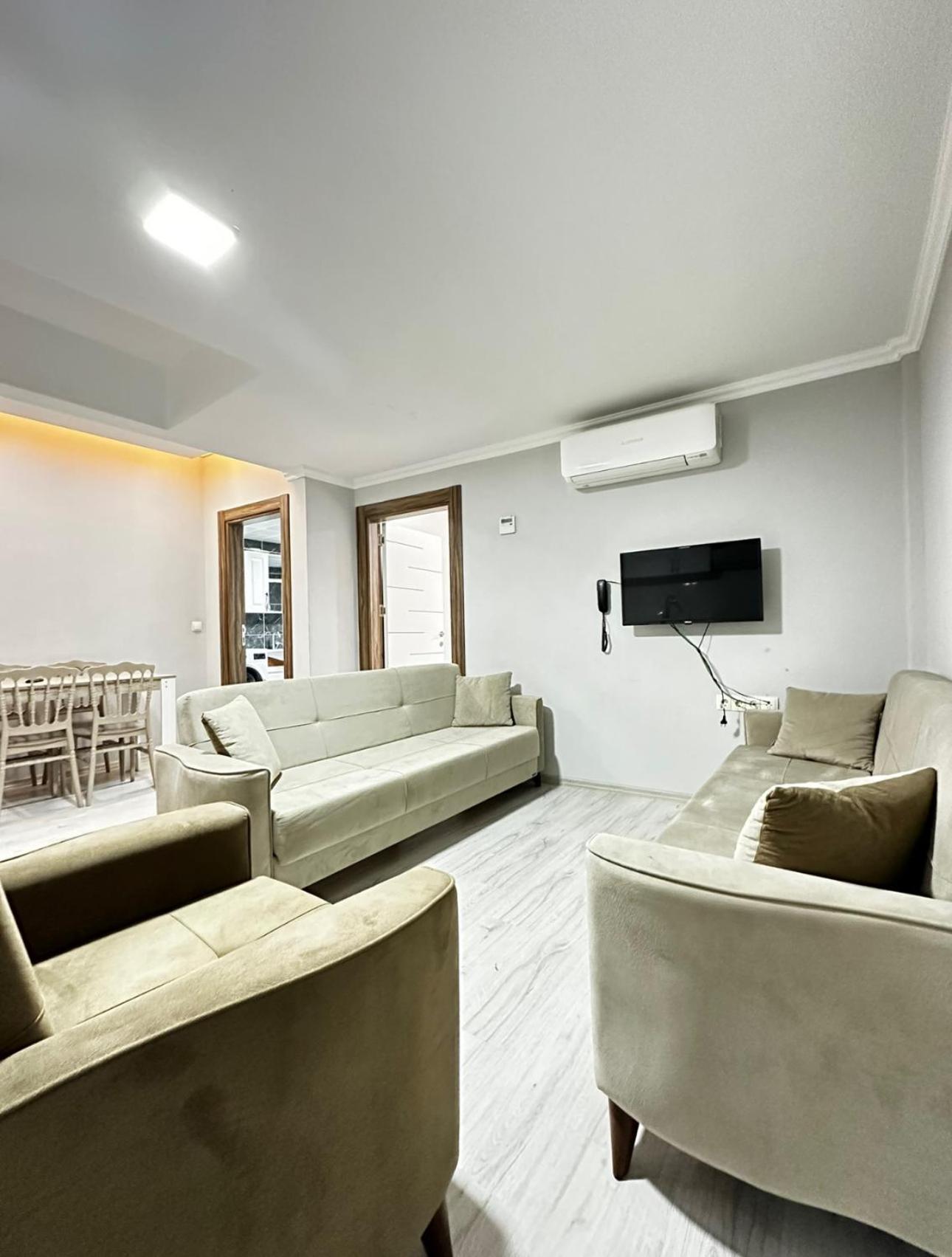 Apartment With City View photo 3