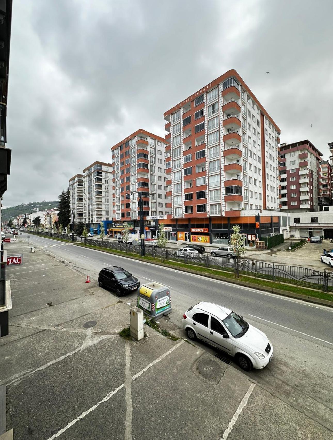 Apartment With City View photo 2