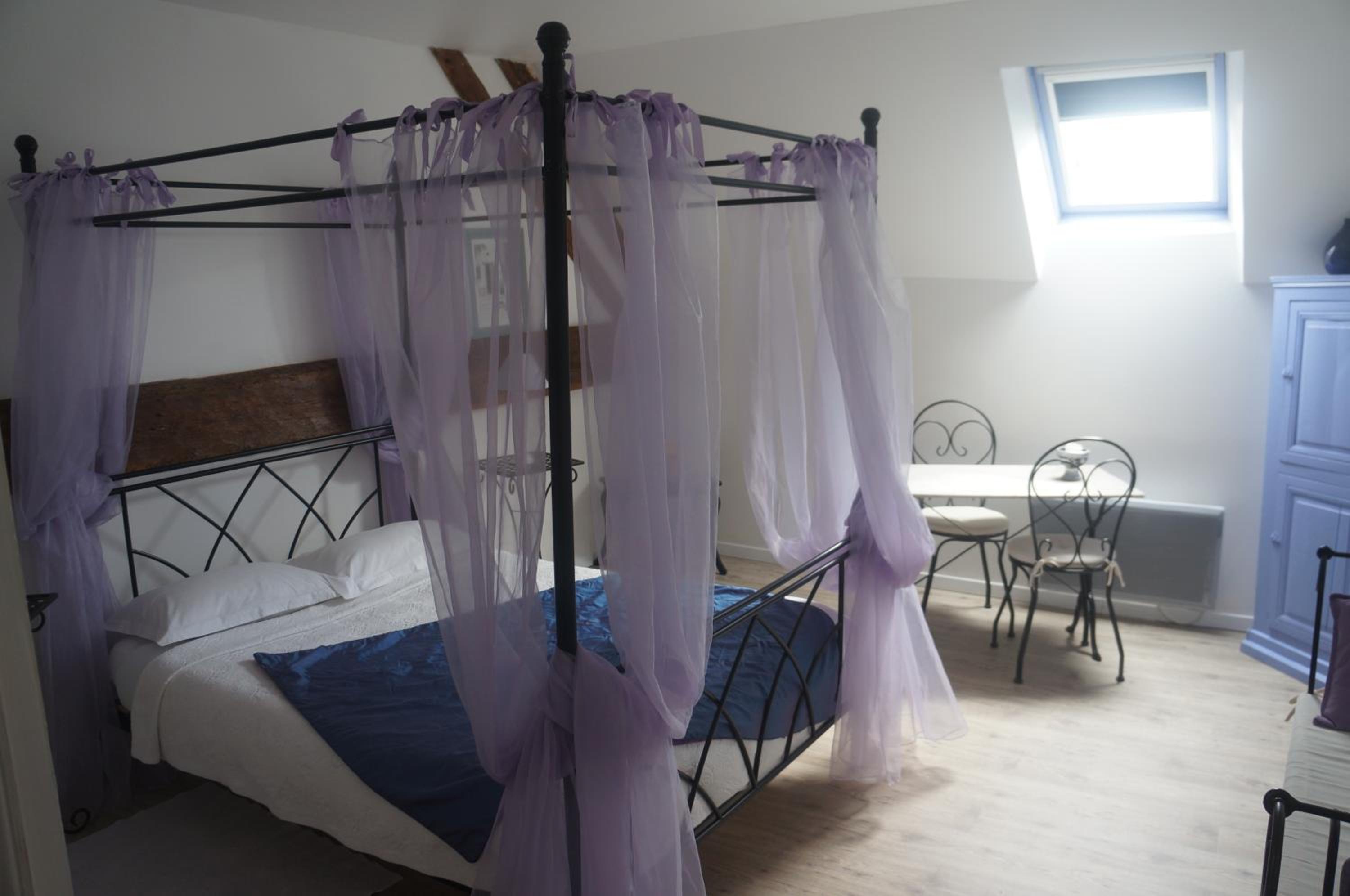 Double Room - Photo 5
