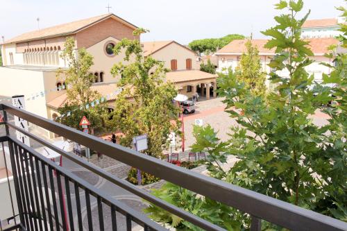 Classic Single Room with Balcony photo 3
