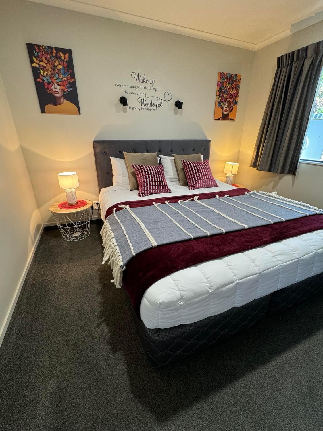 Executive One Bedroom Apartment with Spa Bath - Photo 1