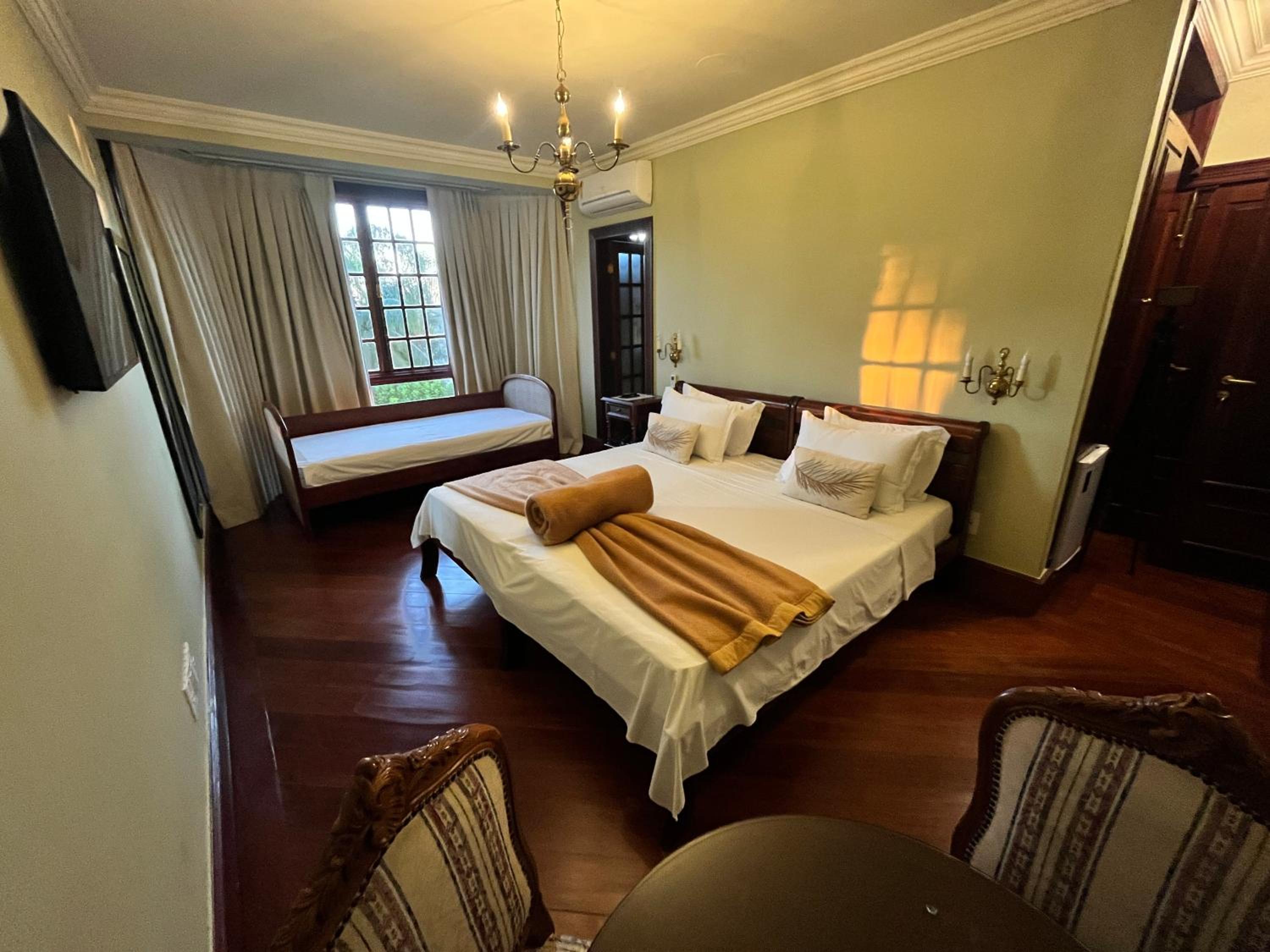 Standard Twin Room - Photo 1