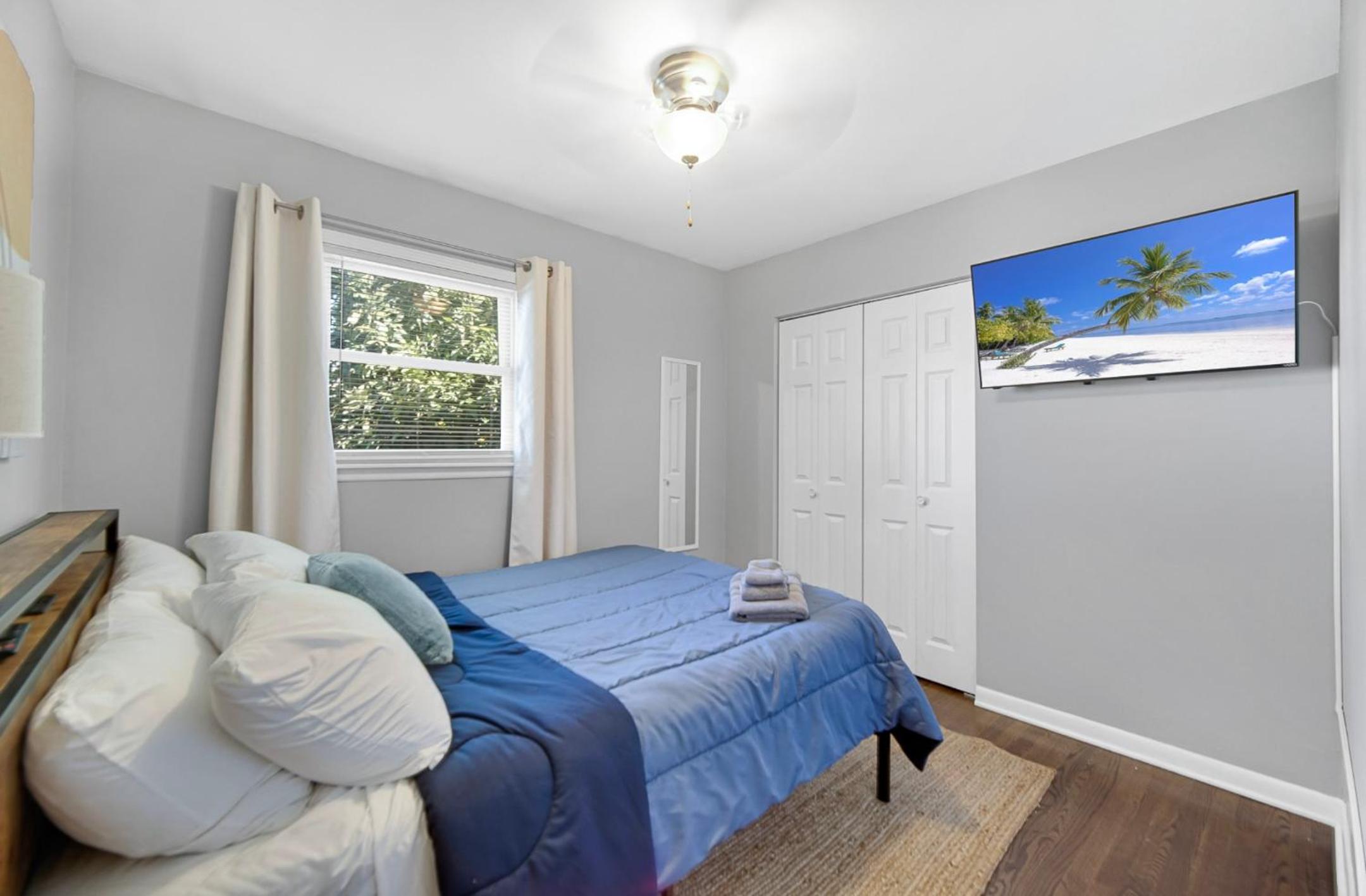 Double Room with Shared Bathroom photo 1
