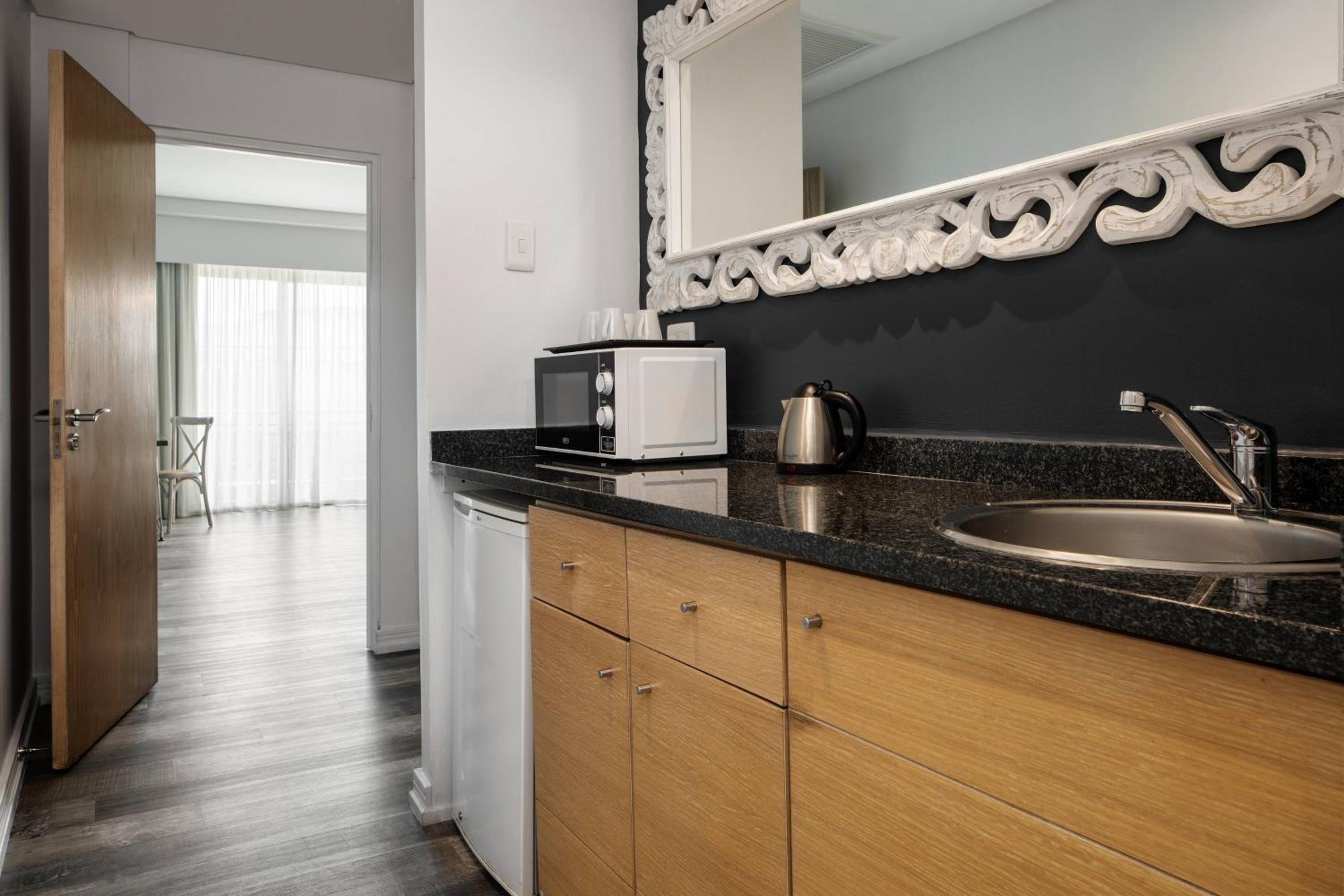 Two-Bedroom Apartment - Photo 8