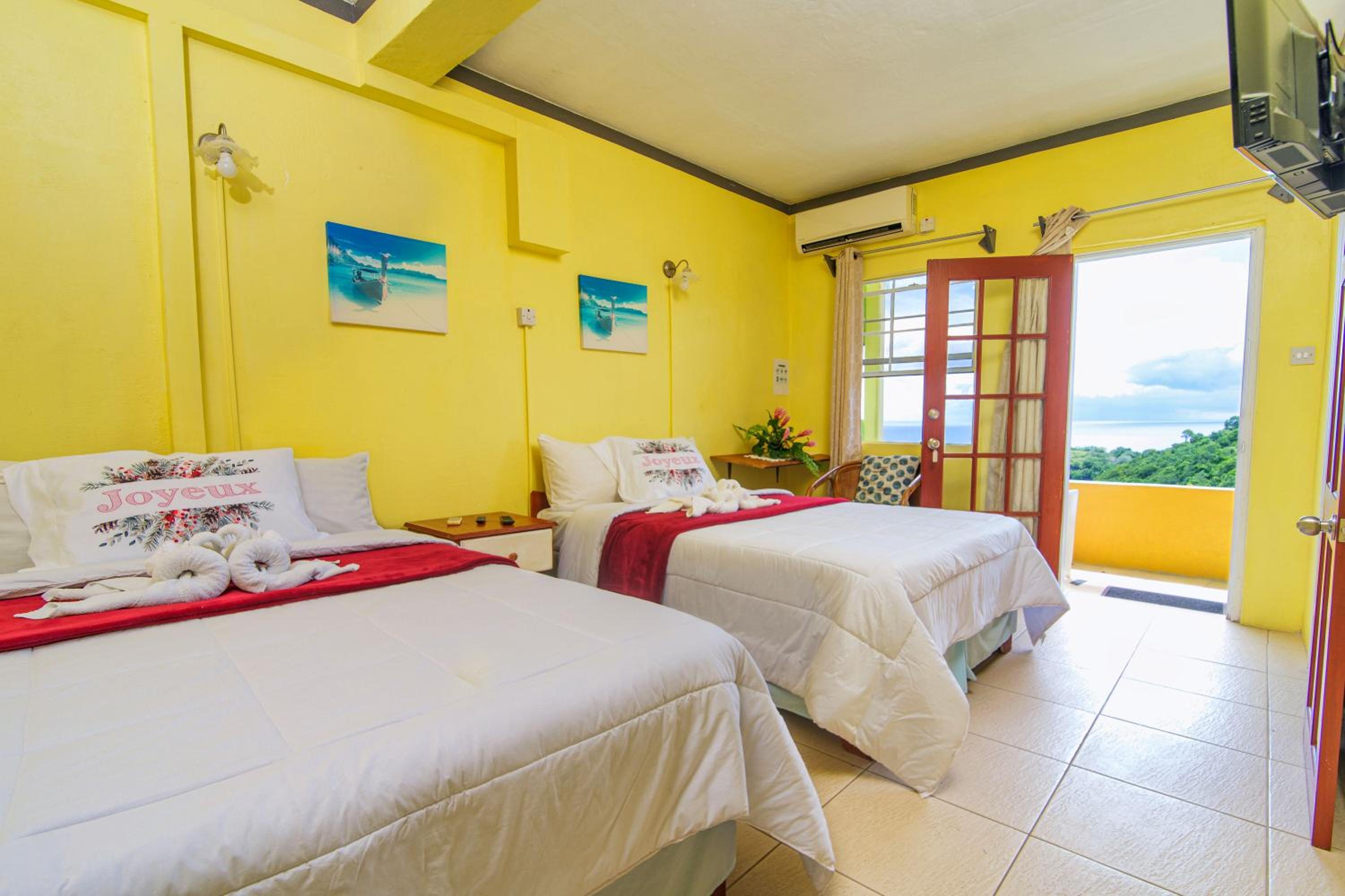 Deluxe Double Room with Balcony and Sea View photo 3
