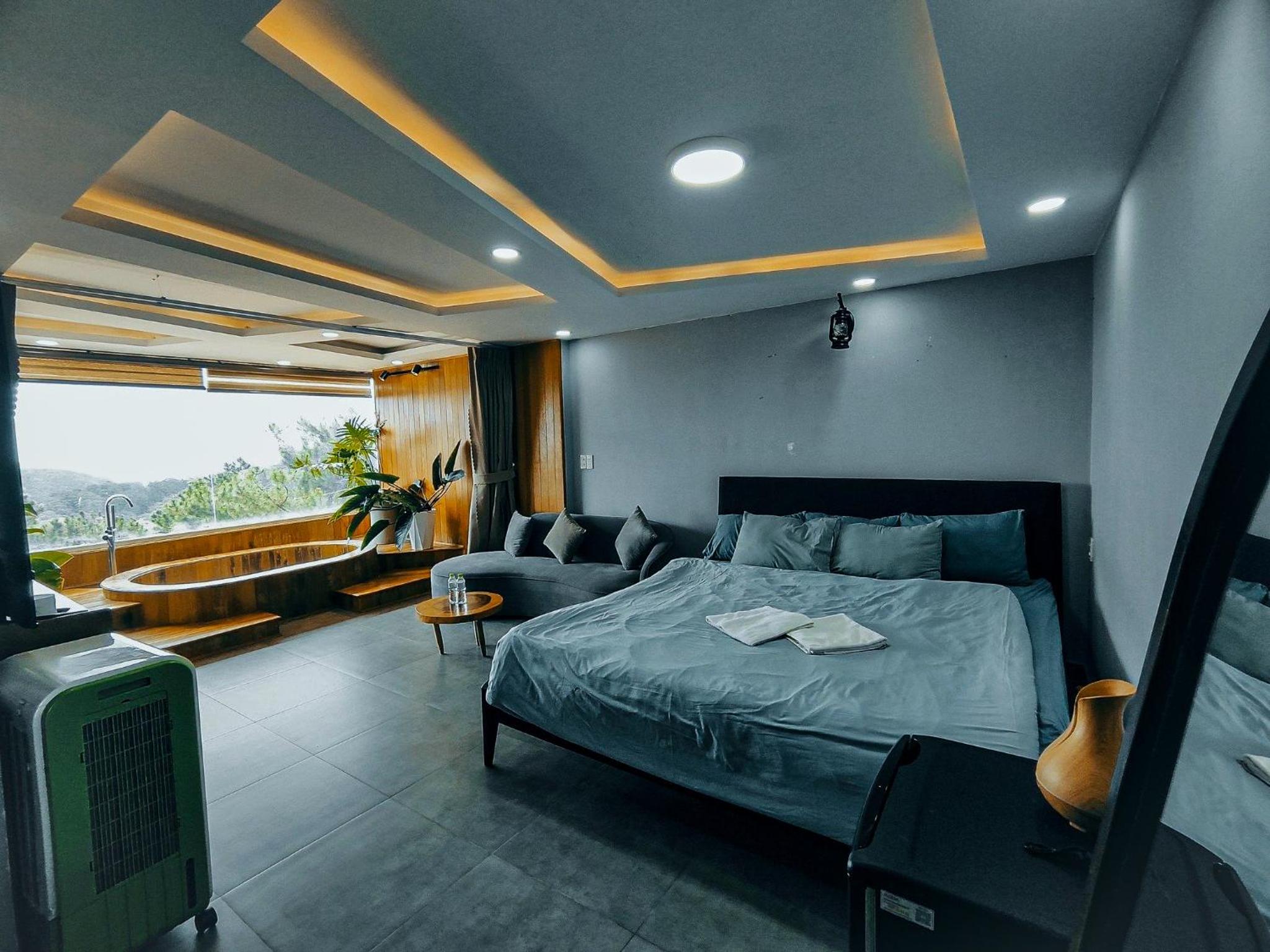 Luxury Triple Room