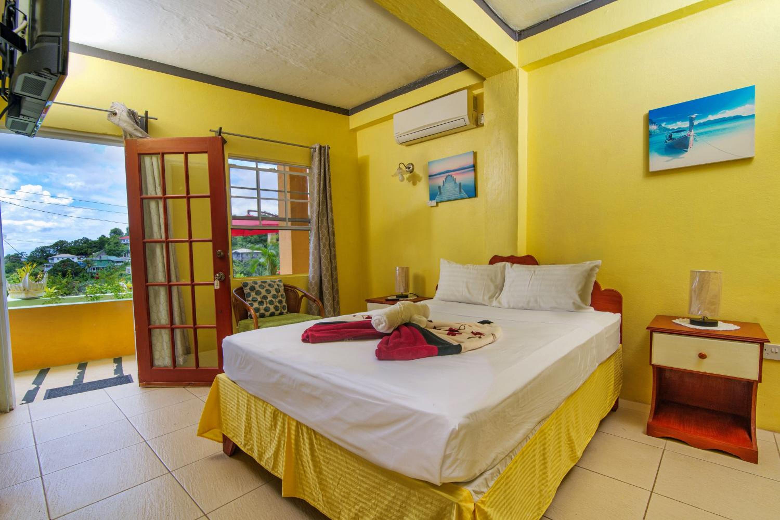Double Room with Balcony and Sea View photo 3