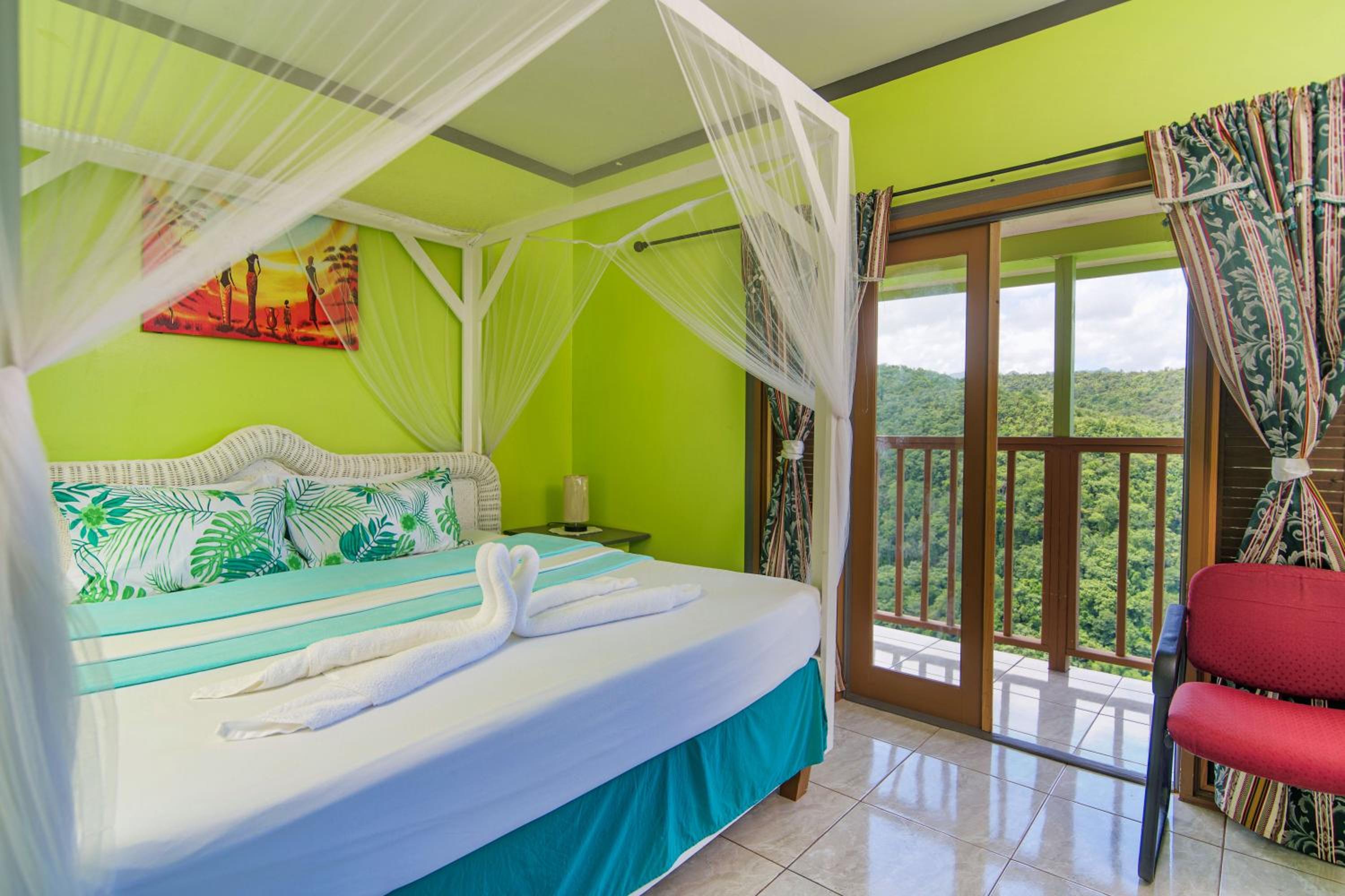 King Suite with Sea View photo 3