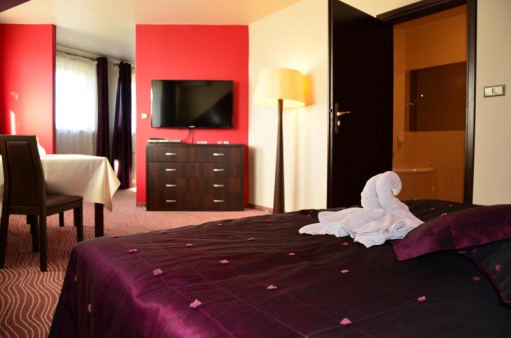 Standard Double Suite - Photo 6