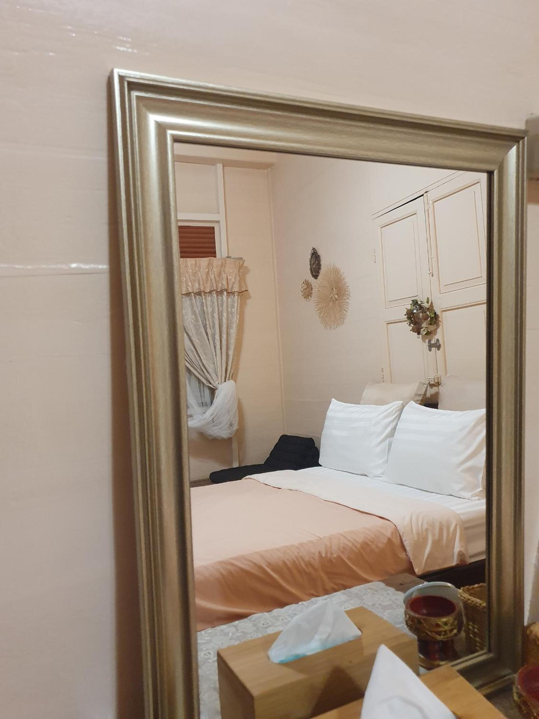 Double Room with Private Bathroom - Photo 15