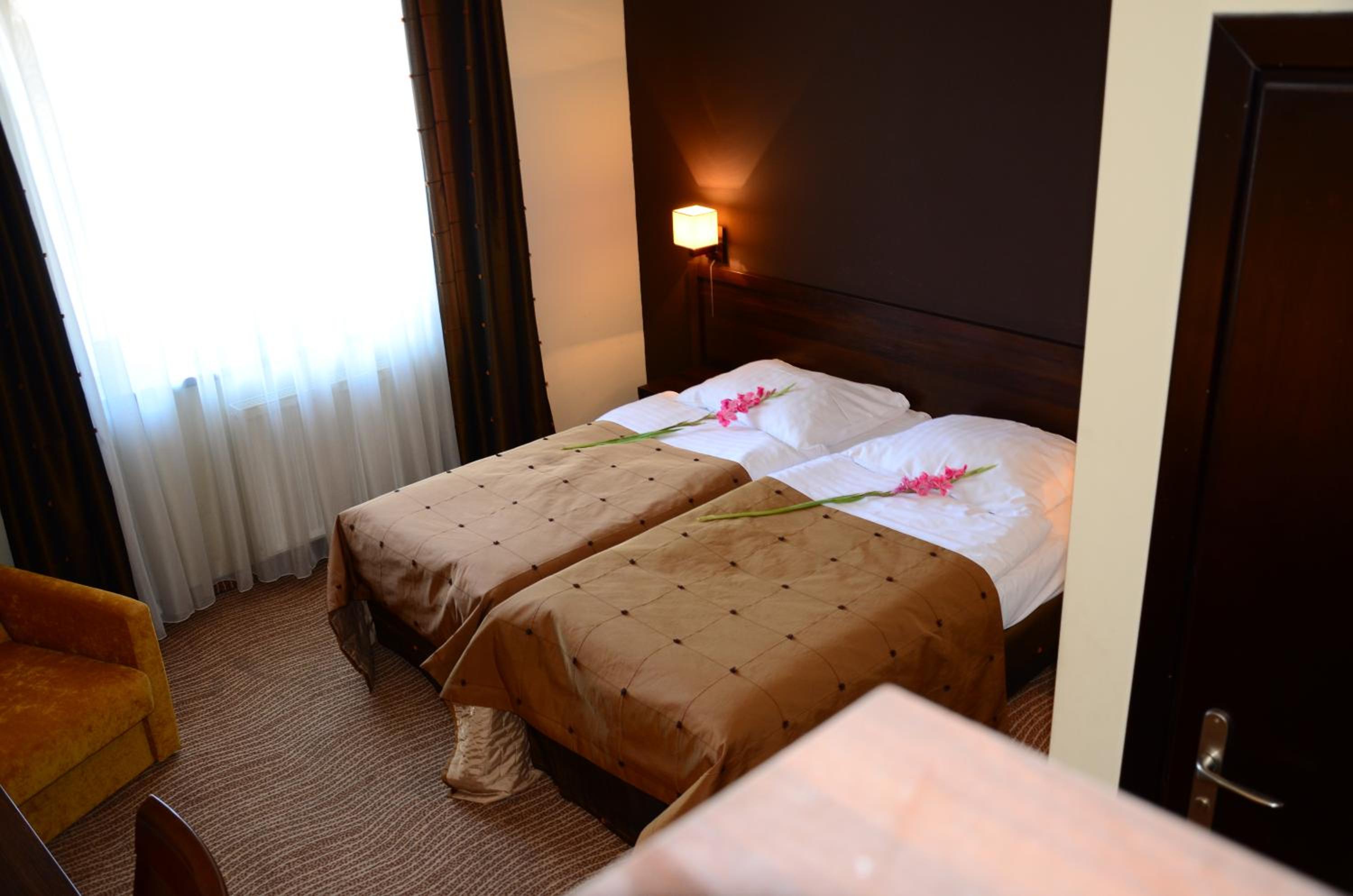 Standard Double Room - Photo 1