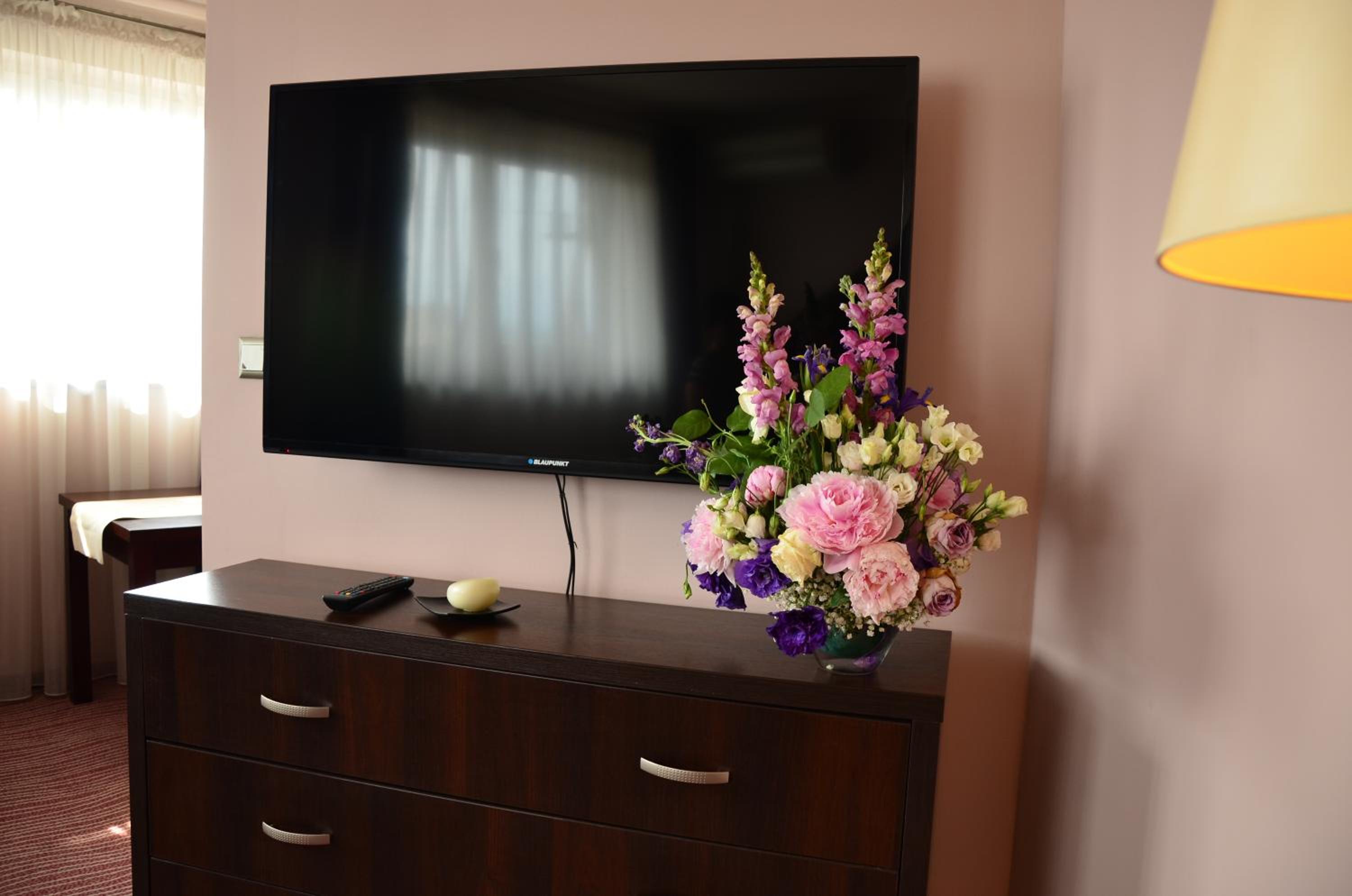 Standard Double Suite - Photo 8
