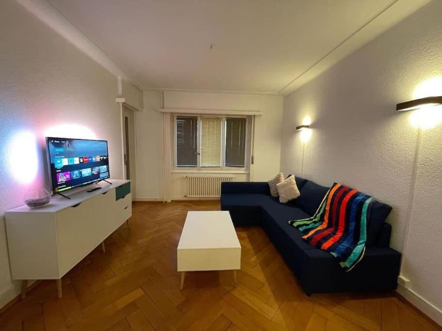 One-Bedroom Apartment photo 2
