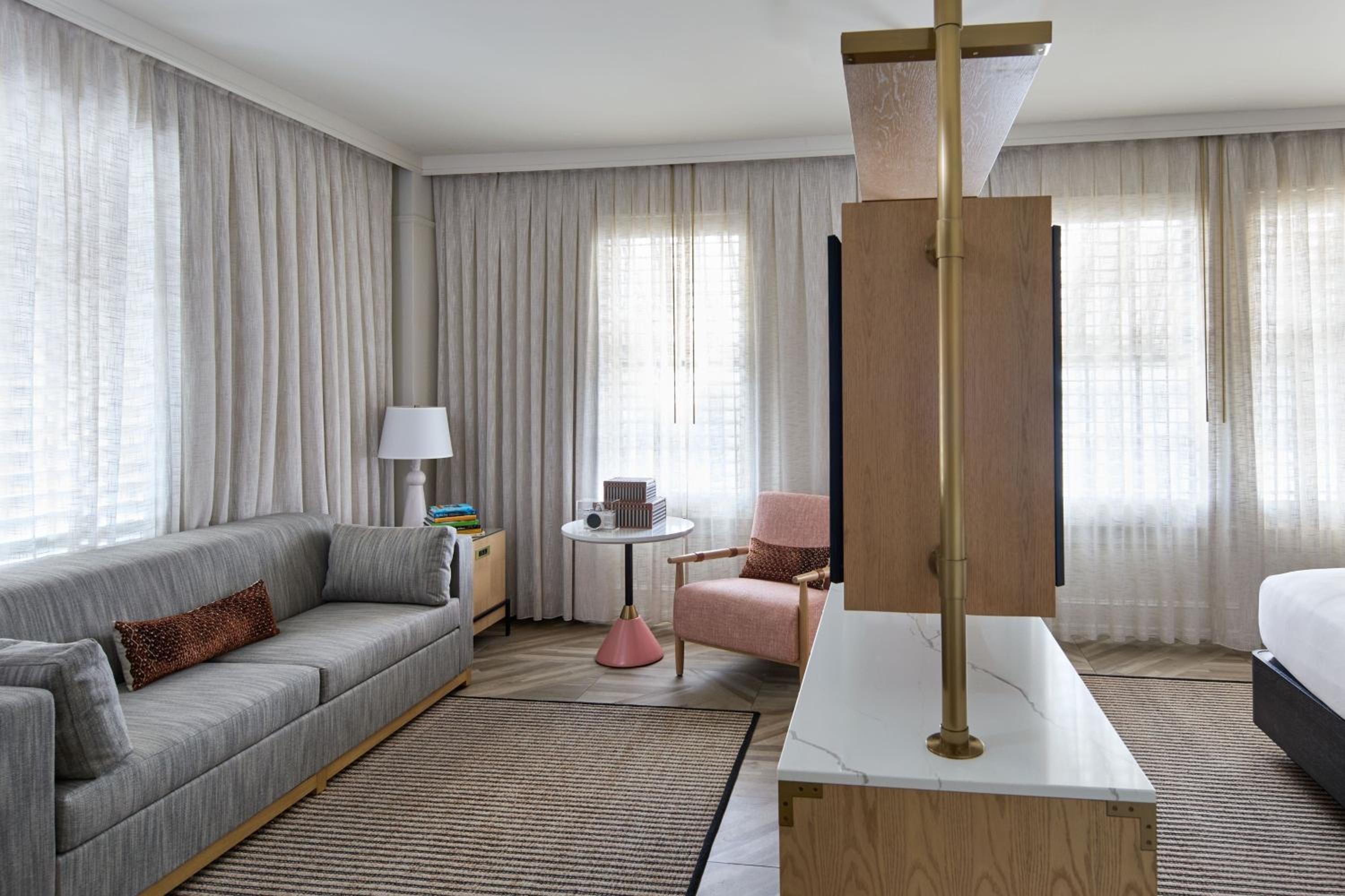 Concha 1 Bedroom Suite, 1 Bedroom Suite, 1 King, Sofa bed - Photo 4