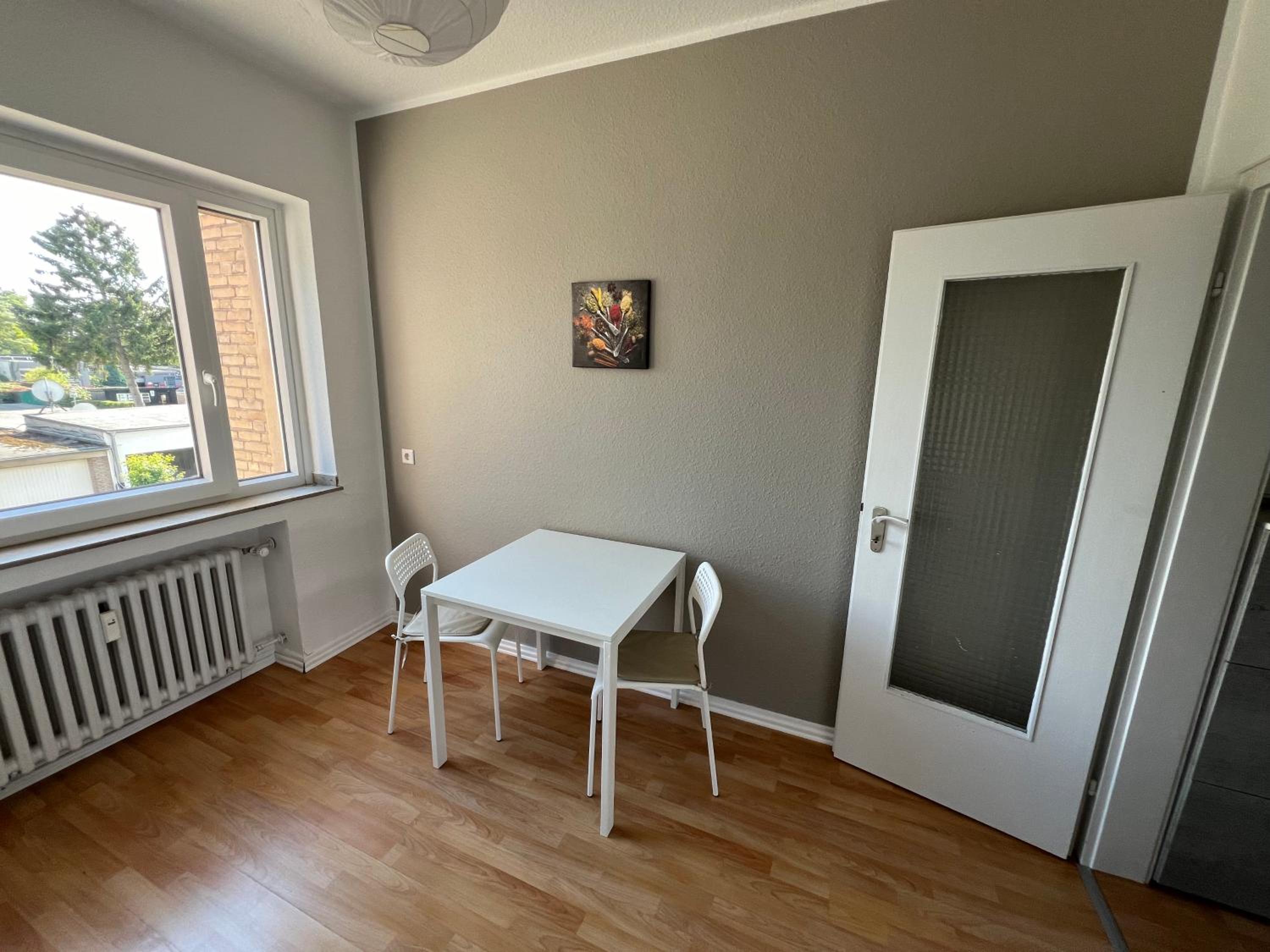 One-Bedroom Apartment photo 2