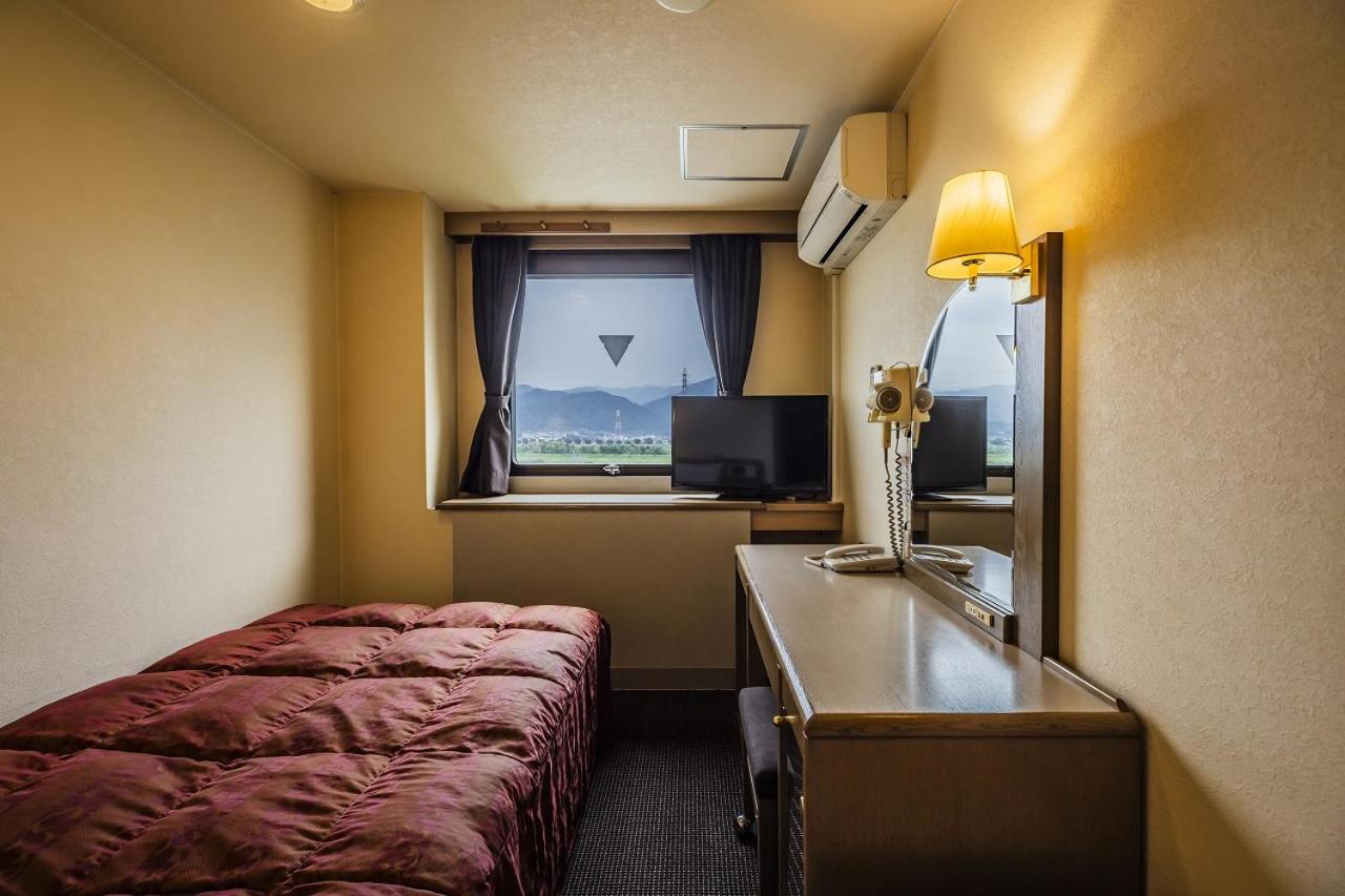 Economy Double Room - Smoking photo 3