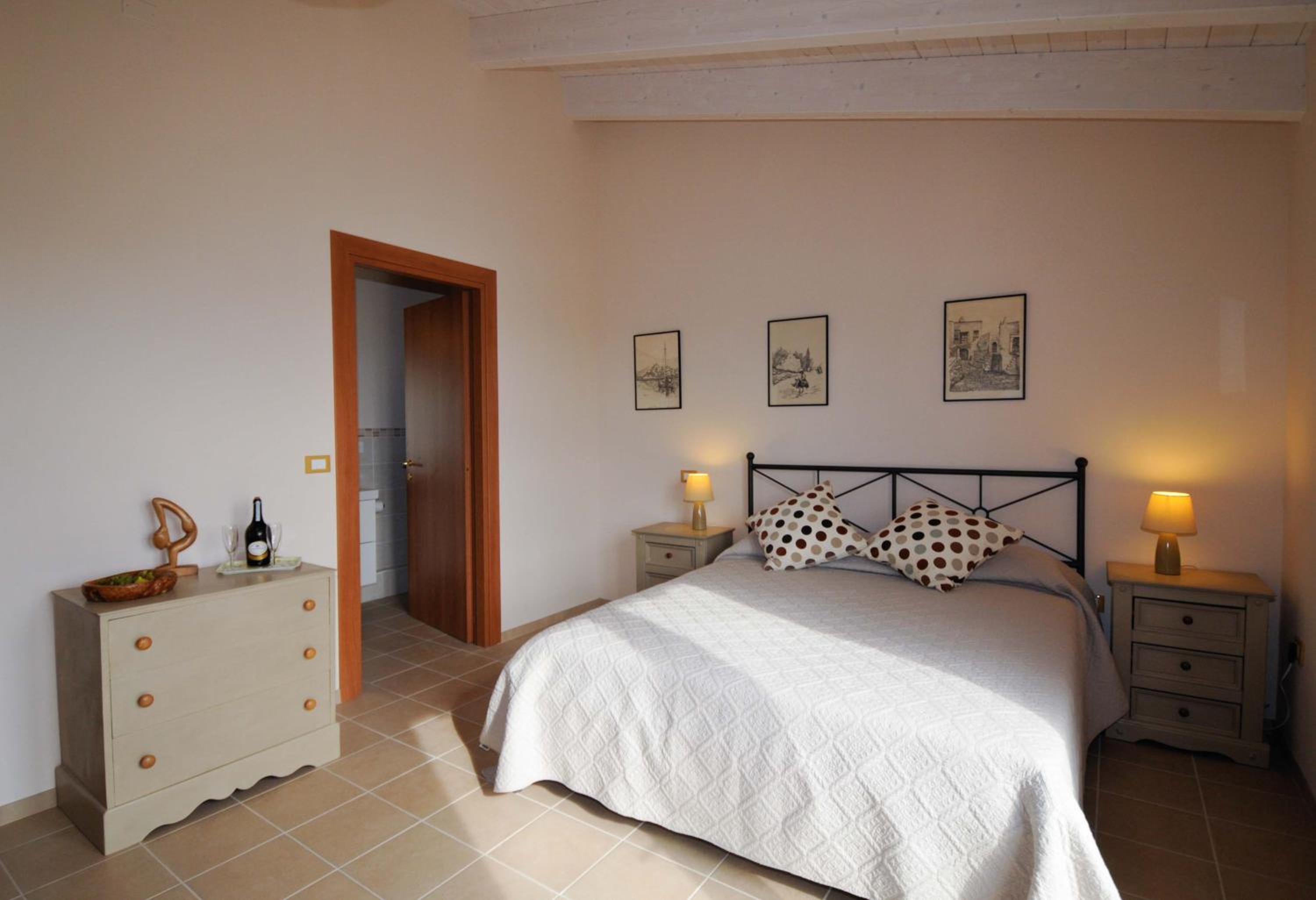Deluxe Double Room With Balcony photo 2