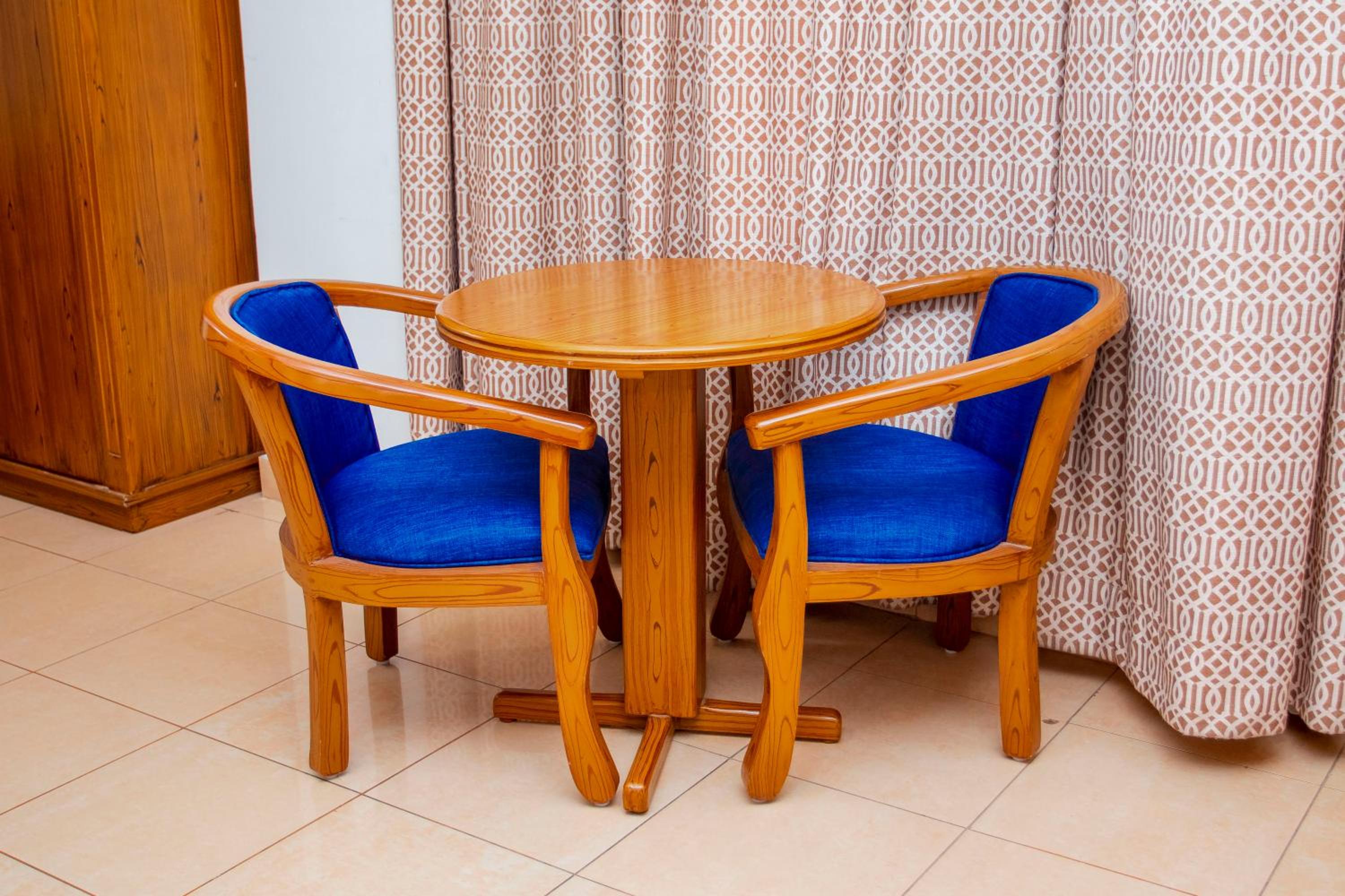 Executive Suite photo 2