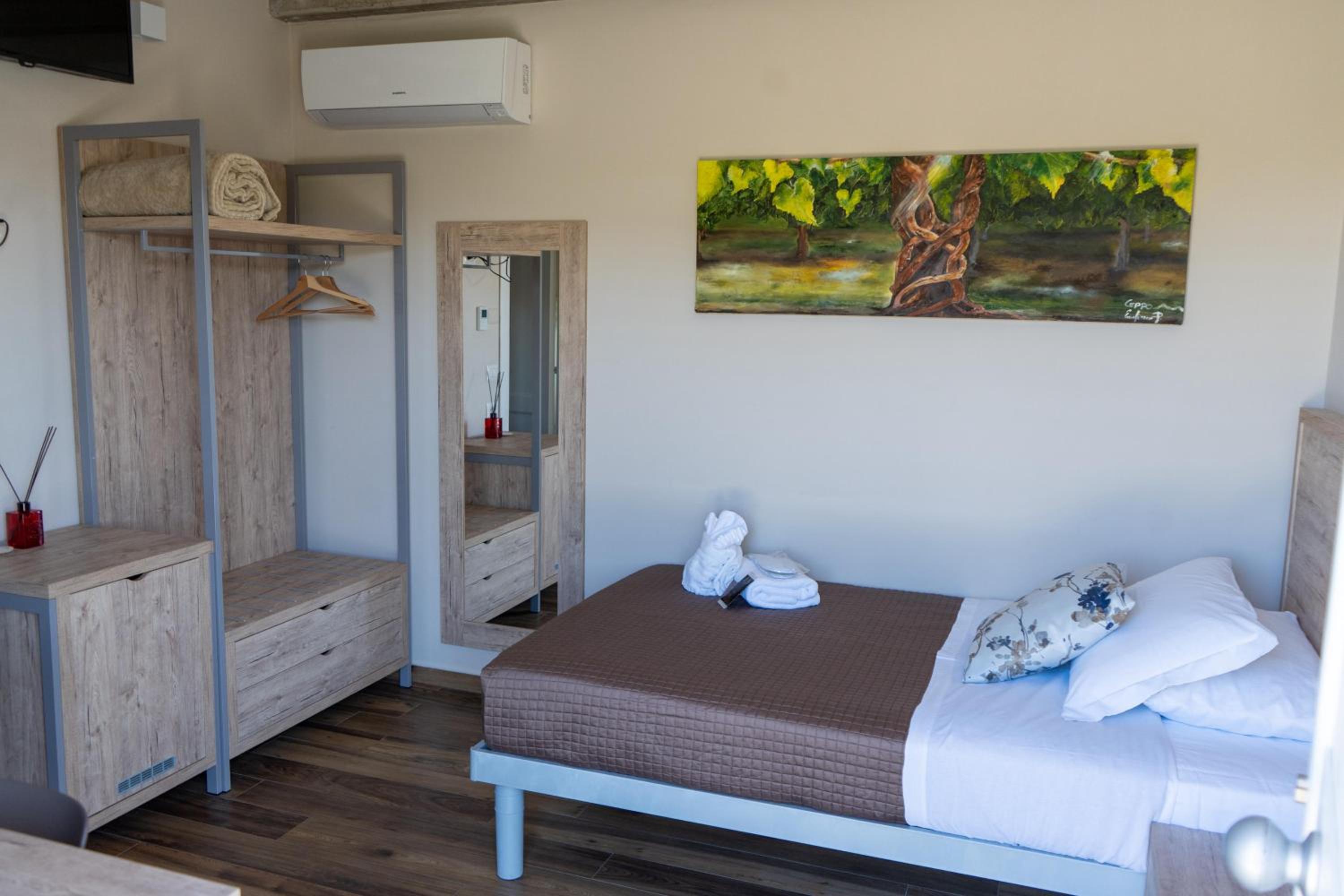 Deluxe Single Room