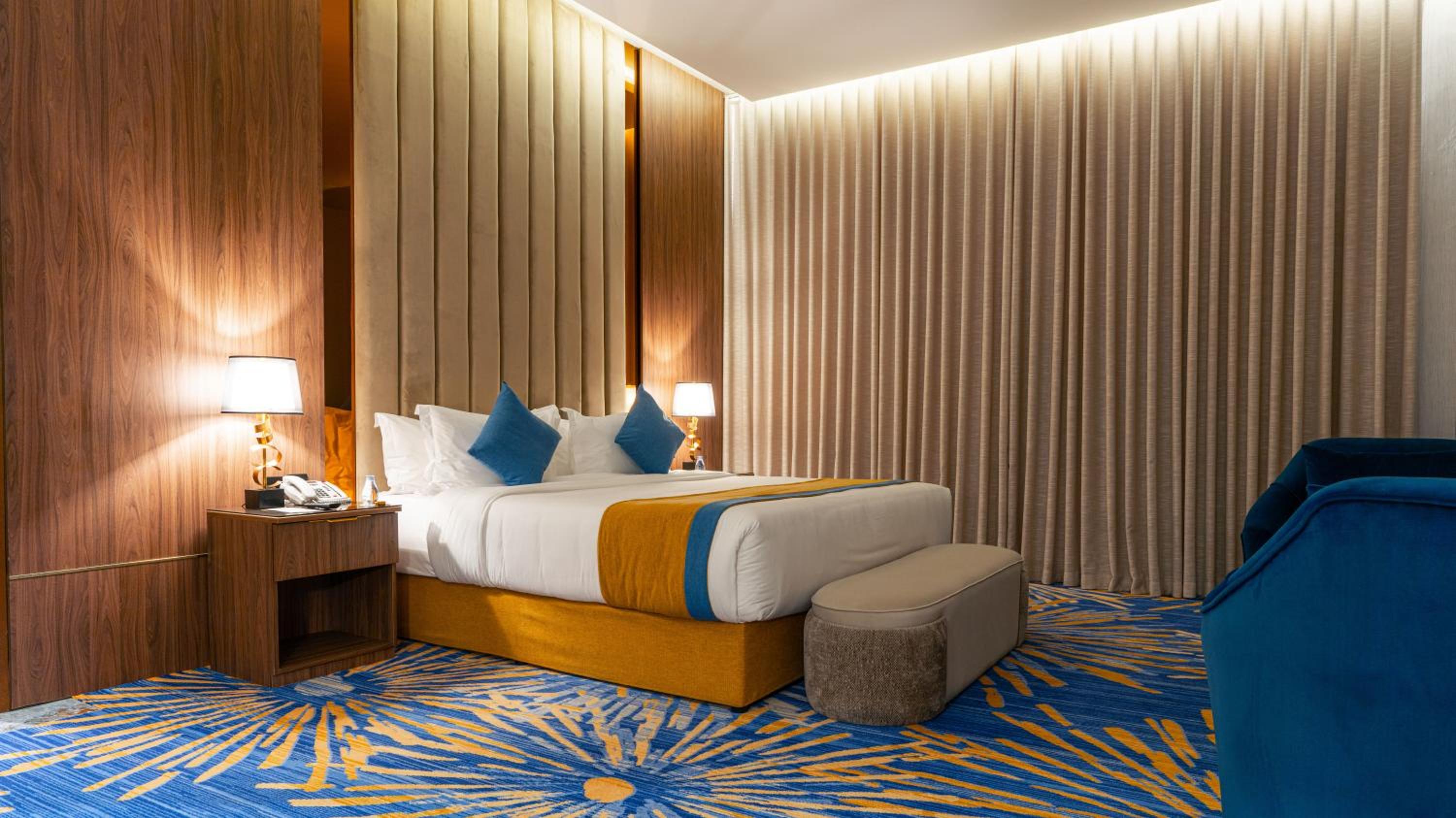 Deluxe King Room