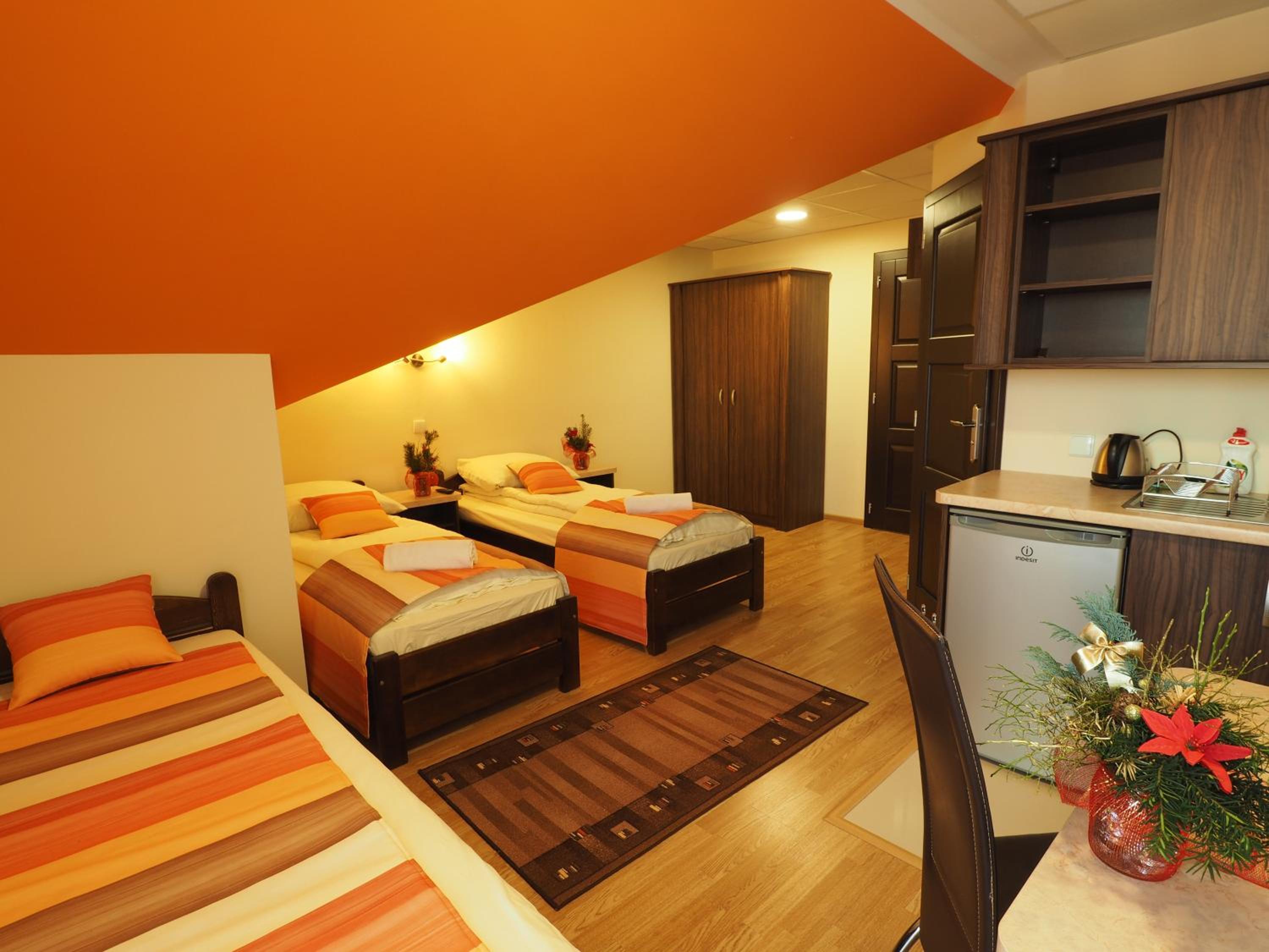 Comfort Triple Room With Balcony photo 3