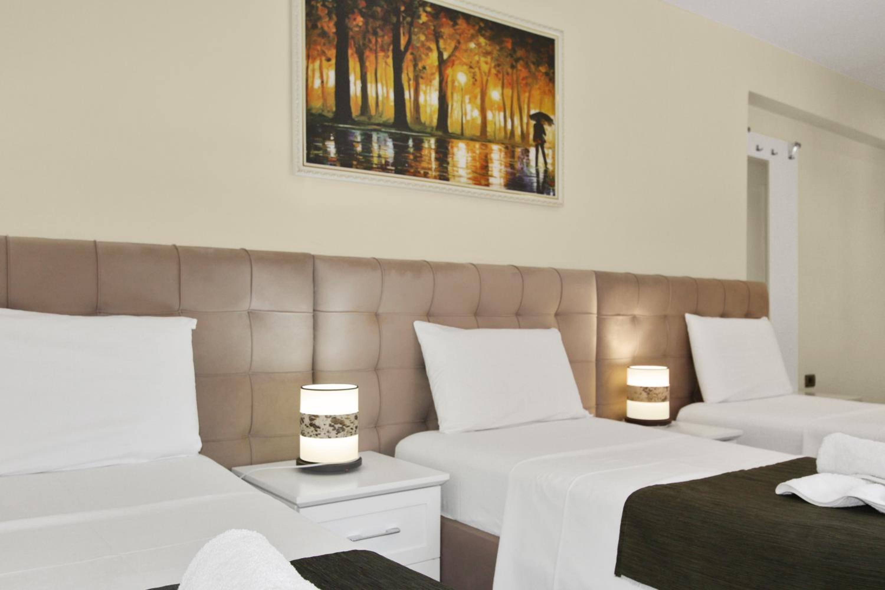 Comfort Triple Room