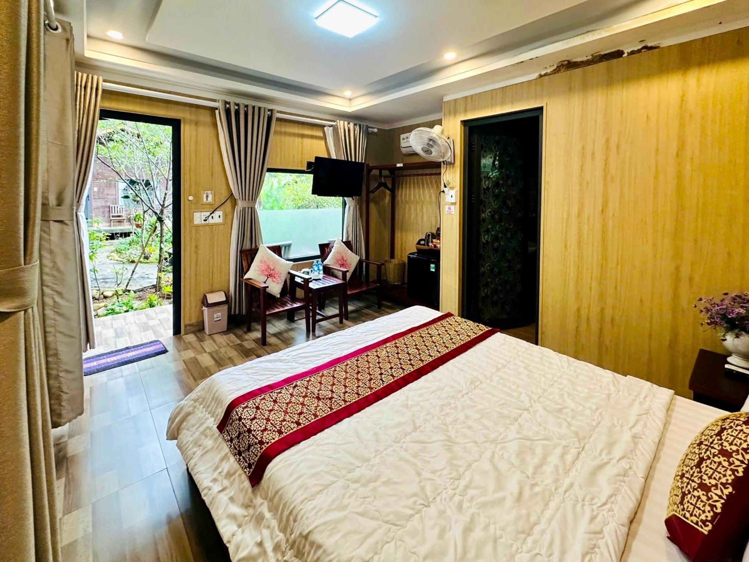 Queen Room with Garden View - Photo 2